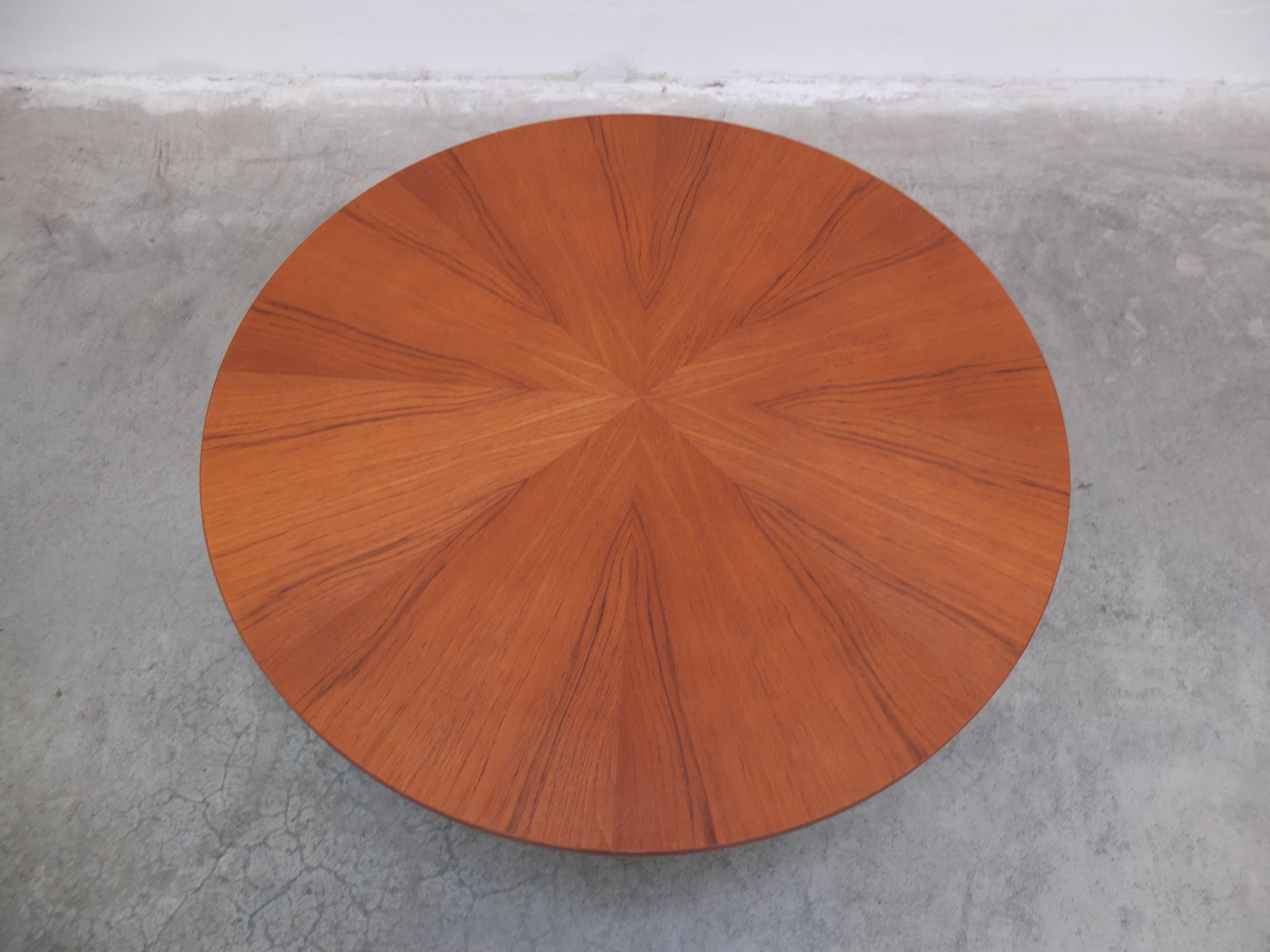 Teck Rare table basse 