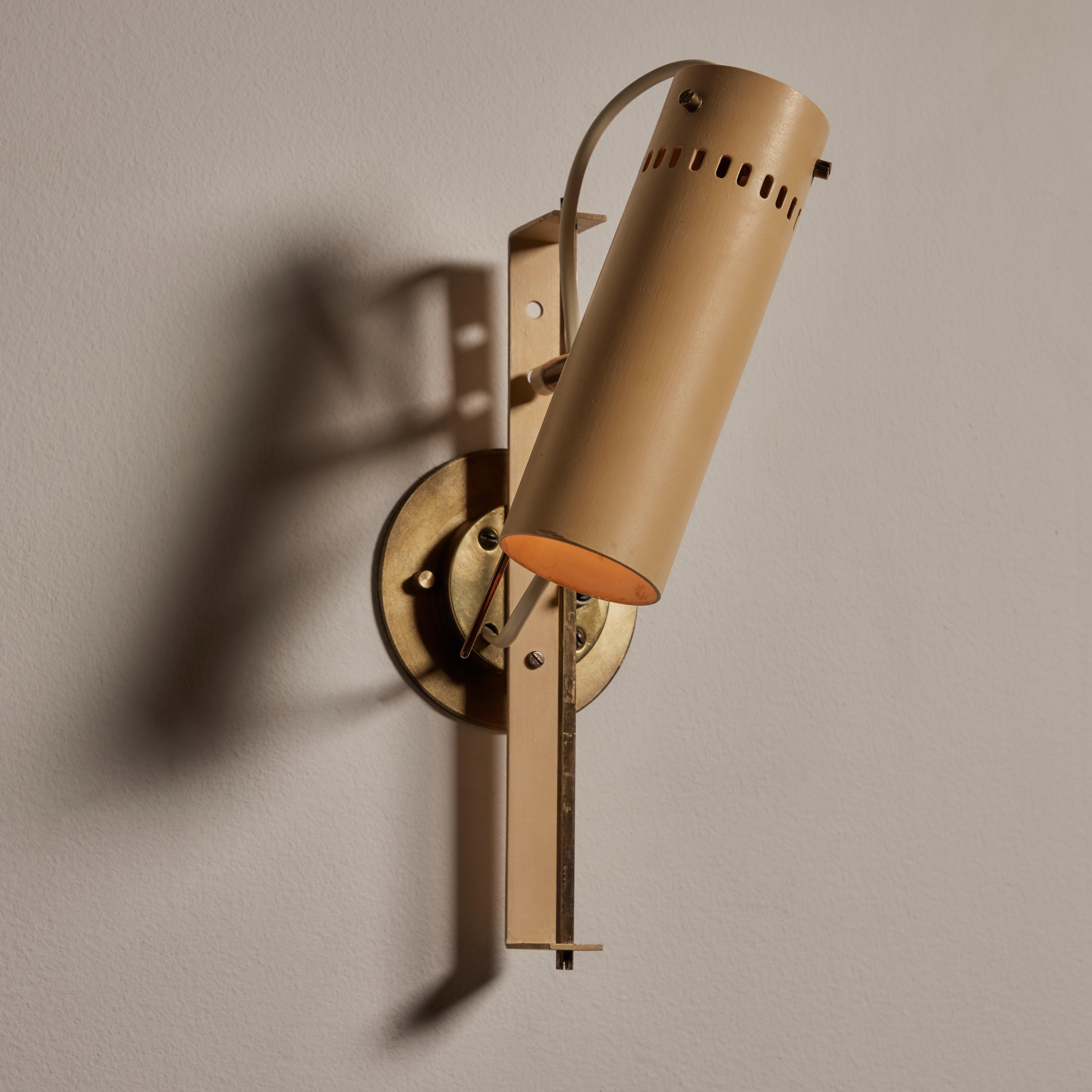 Rare Model No. 174 Wall Light by Tito Agnoli for Oluce For Sale 3