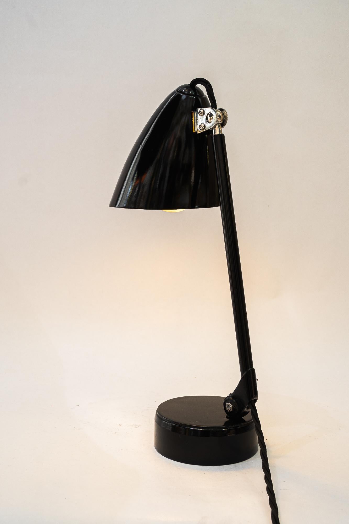 Rare model of a Swiveling Art Deco table lamp vienna around 1920s For Sale 5
