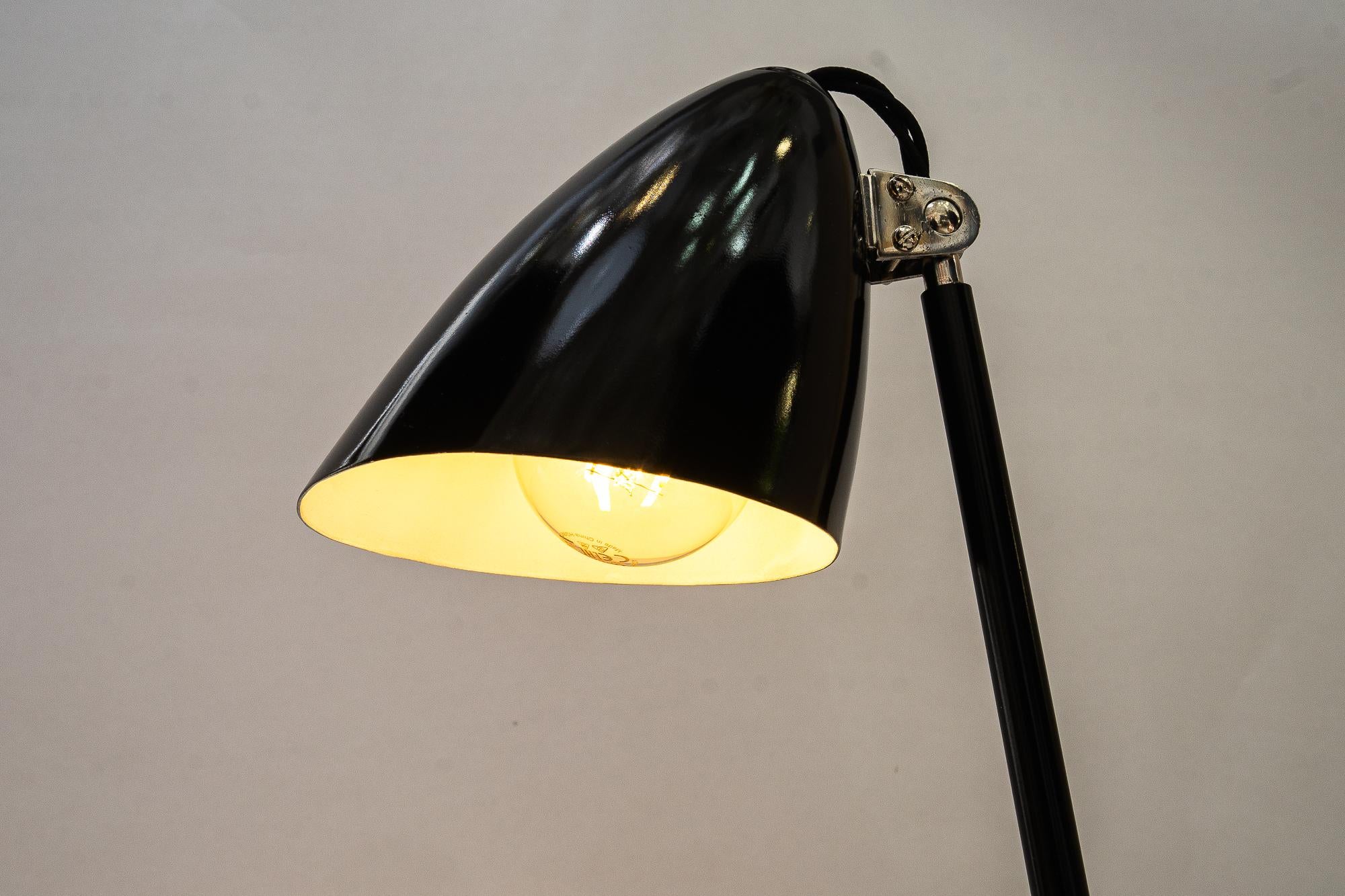 Rare model of a Swiveling Art Deco table lamp vienna around 1920s For Sale 8
