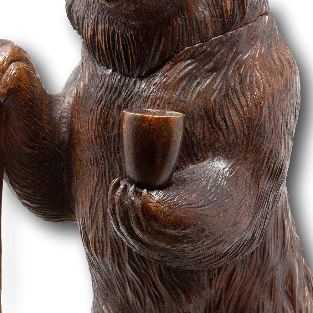 Raro tarro de tabaco Modelo Oso Suizo de la Selva Negra en venta 6