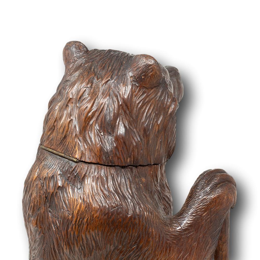 Raro tarro de tabaco Modelo Oso Suizo de la Selva Negra en venta 7
