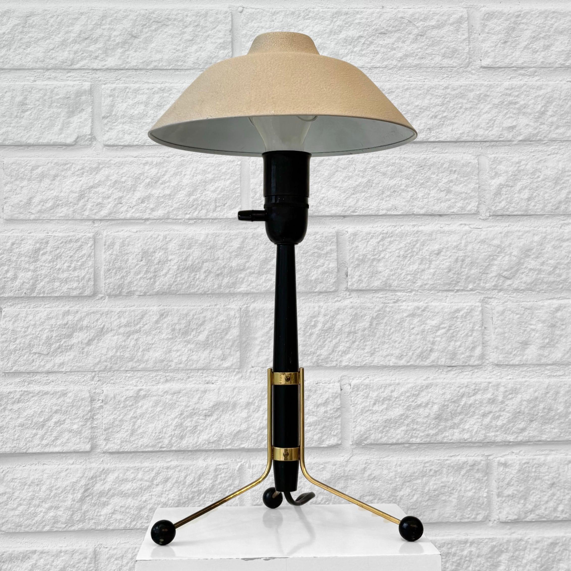 Swedish Rare modernist ASEA table lamp E1278, Scandinavian design, Sweden, 1950s For Sale