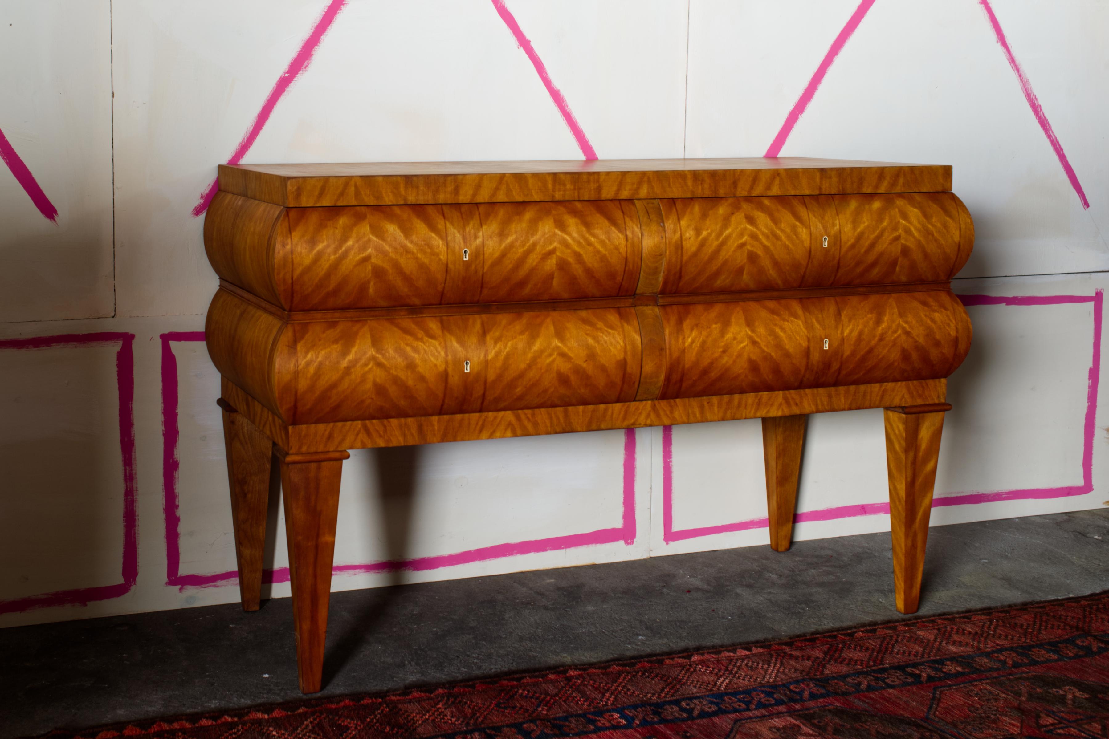 A rare Modernist Chest of Drawers by Deutsche Werkstätten Hellerau, Inspired by Platonic Forms, Germany, late 1920s

This chest of drawers was produced by Deutsche Werkstätten Hellerau, one of the most important centers of German design and