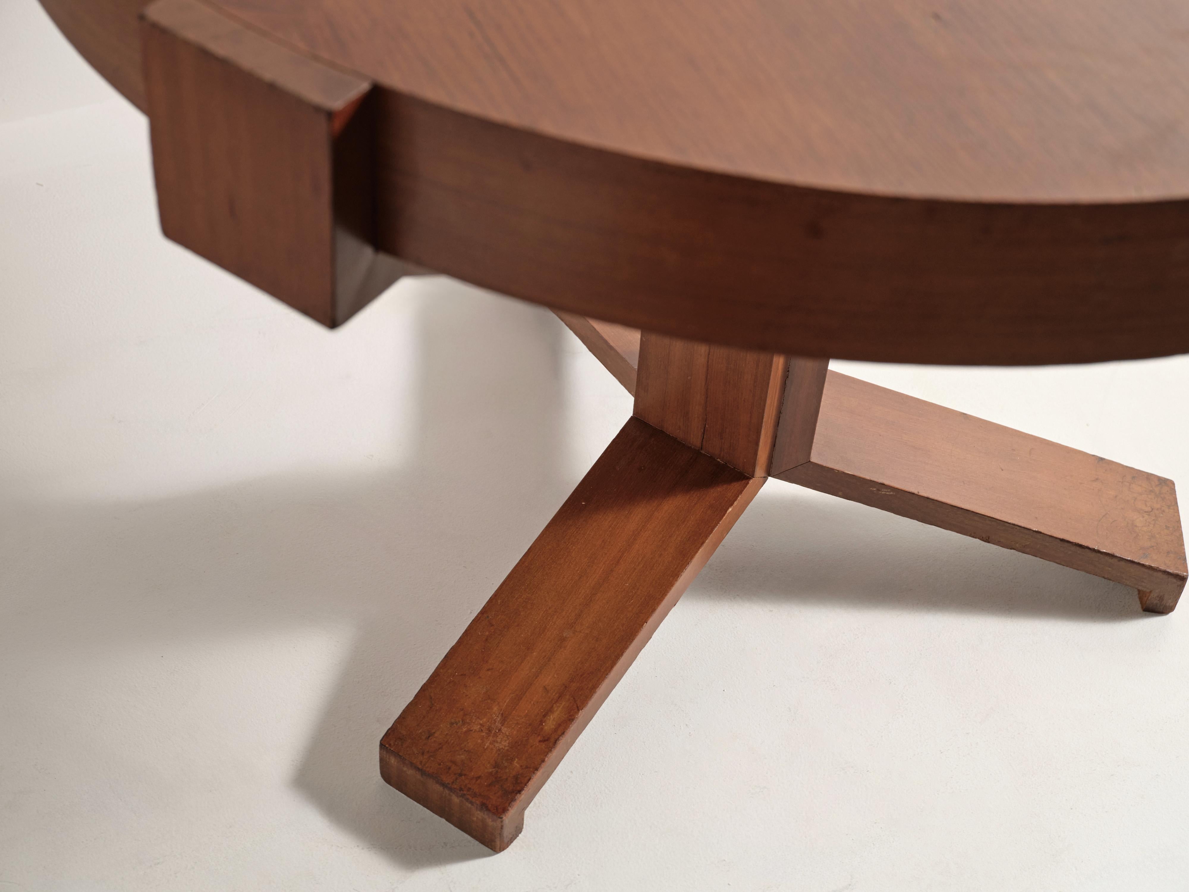 Rare table de salle à manger moderniste, Italie, années 1960 en vente 3