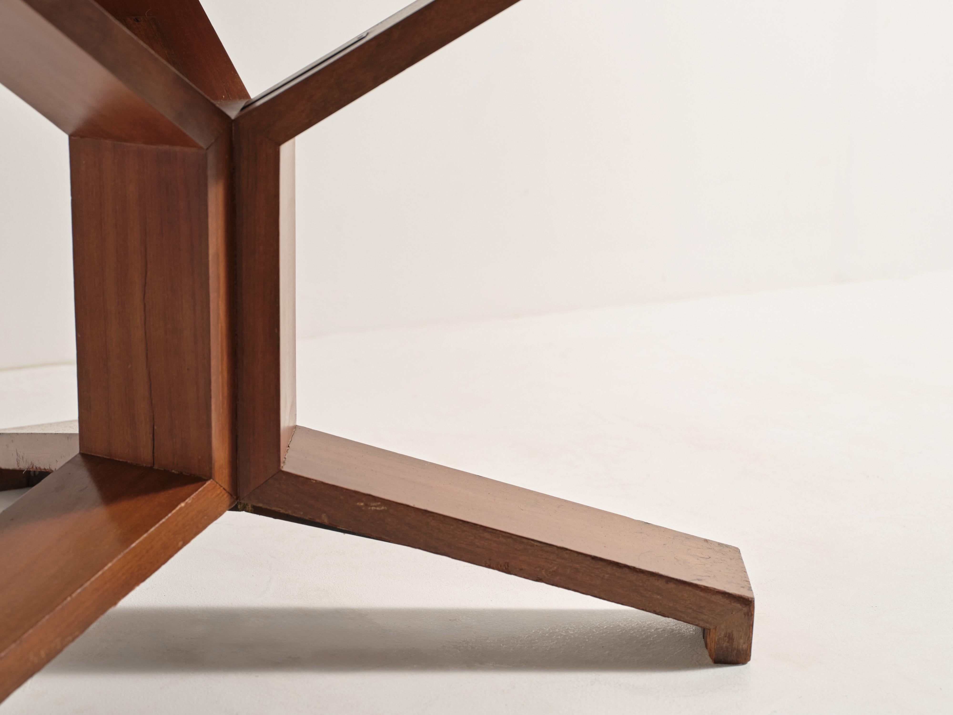 Rare table de salle à manger moderniste, Italie, années 1960 Bon état - En vente à Lewes, East Sussex