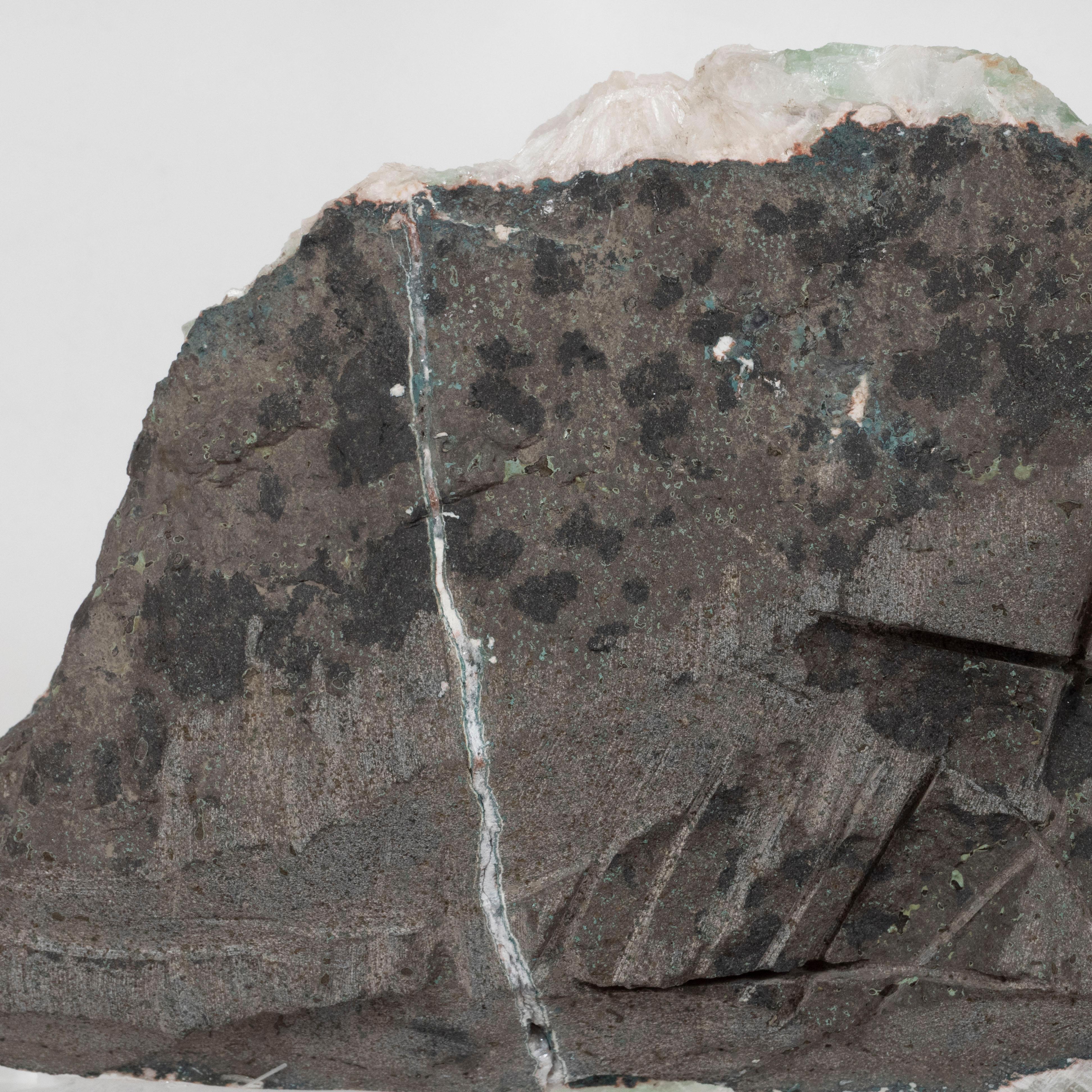 Rare Modernist Green Apophylite & Scolocite Rock Crystal Specimen on Lucite Base 3