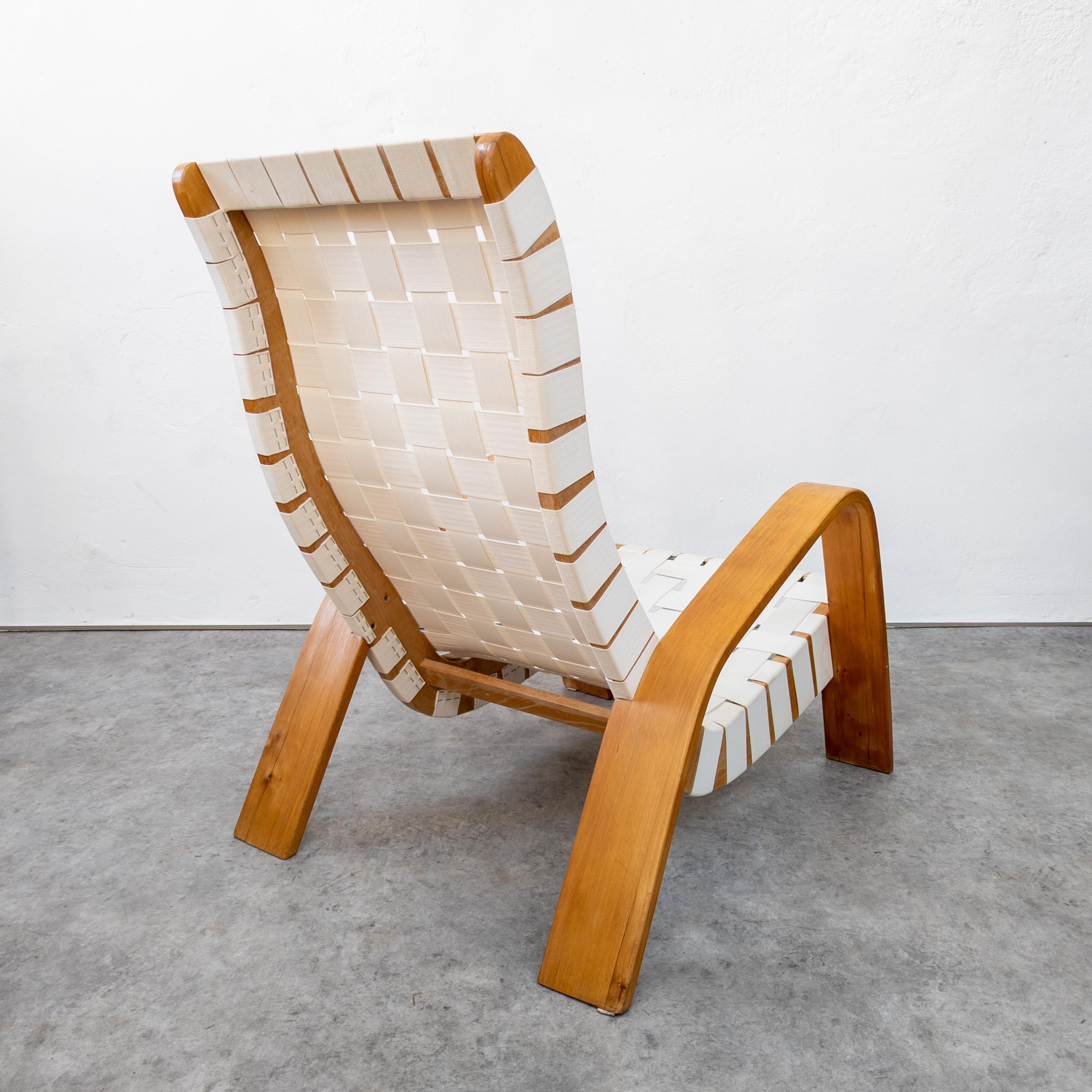 Rare Modernist Lounge Chair by Krásná Jizba, Czechoslovakia For Sale 1