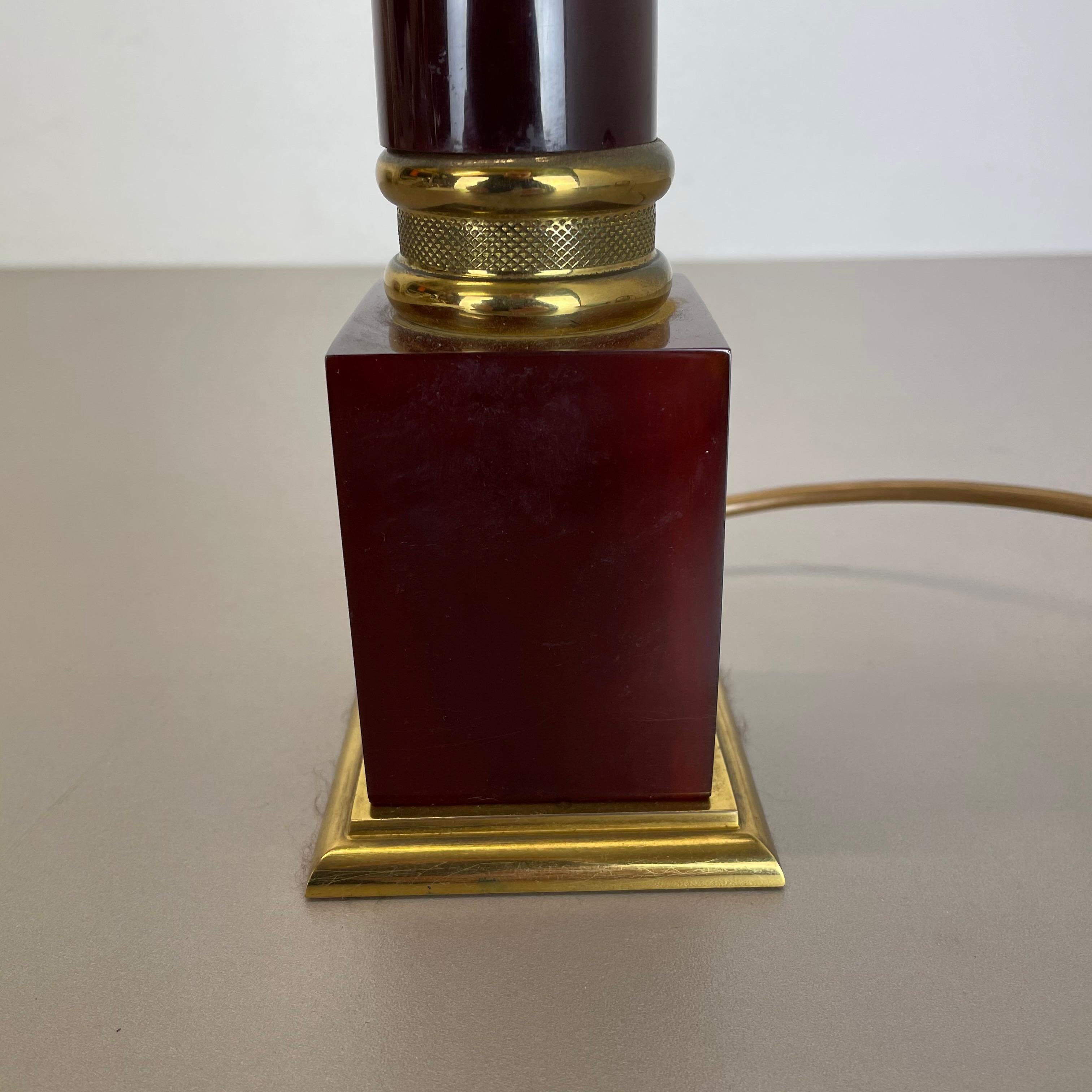Metal Rare Modernist Red Catalina and Brass Tube Table Light, Italy, 1960s For Sale