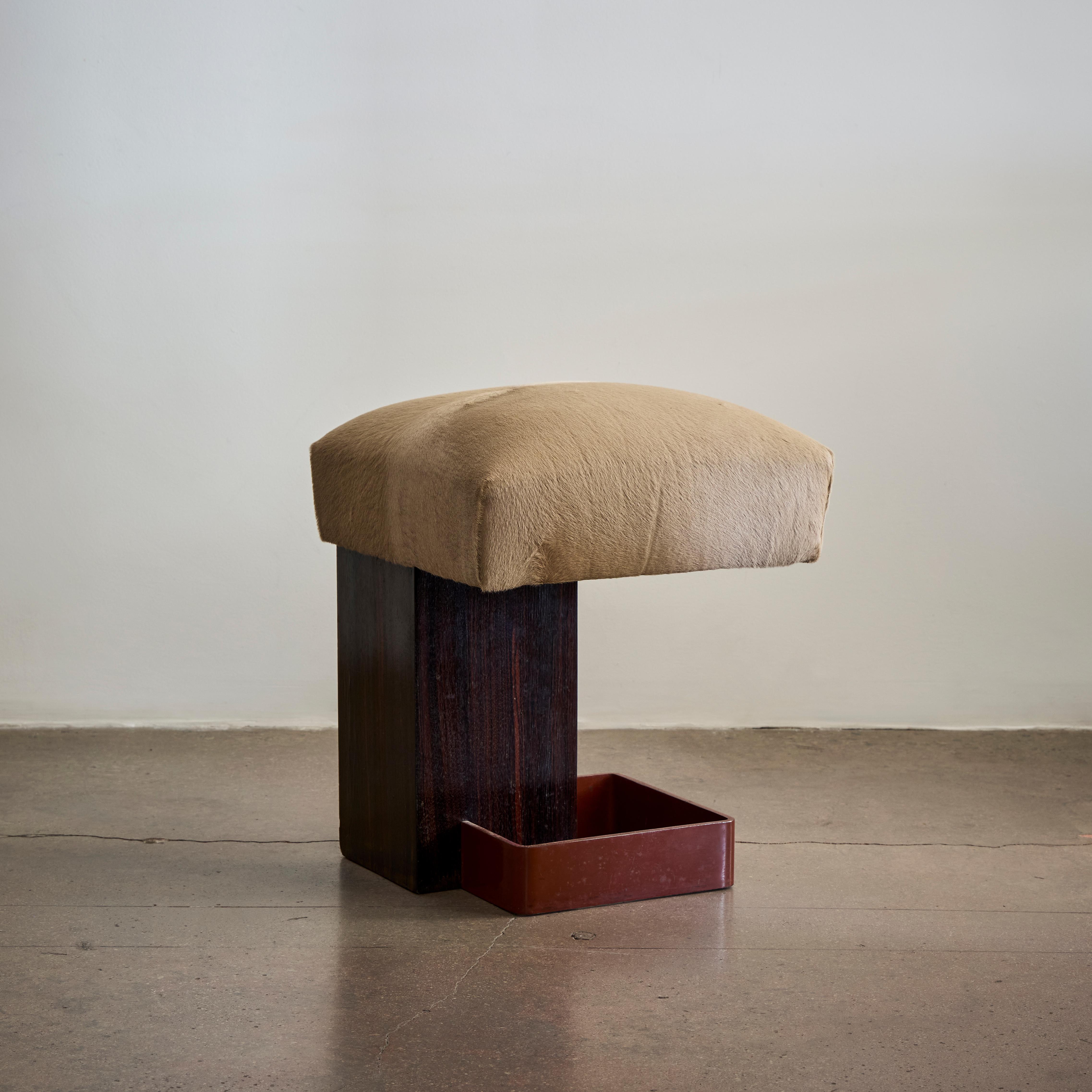 Français Rare tabouret moderniste d'Andre Sornay en vente