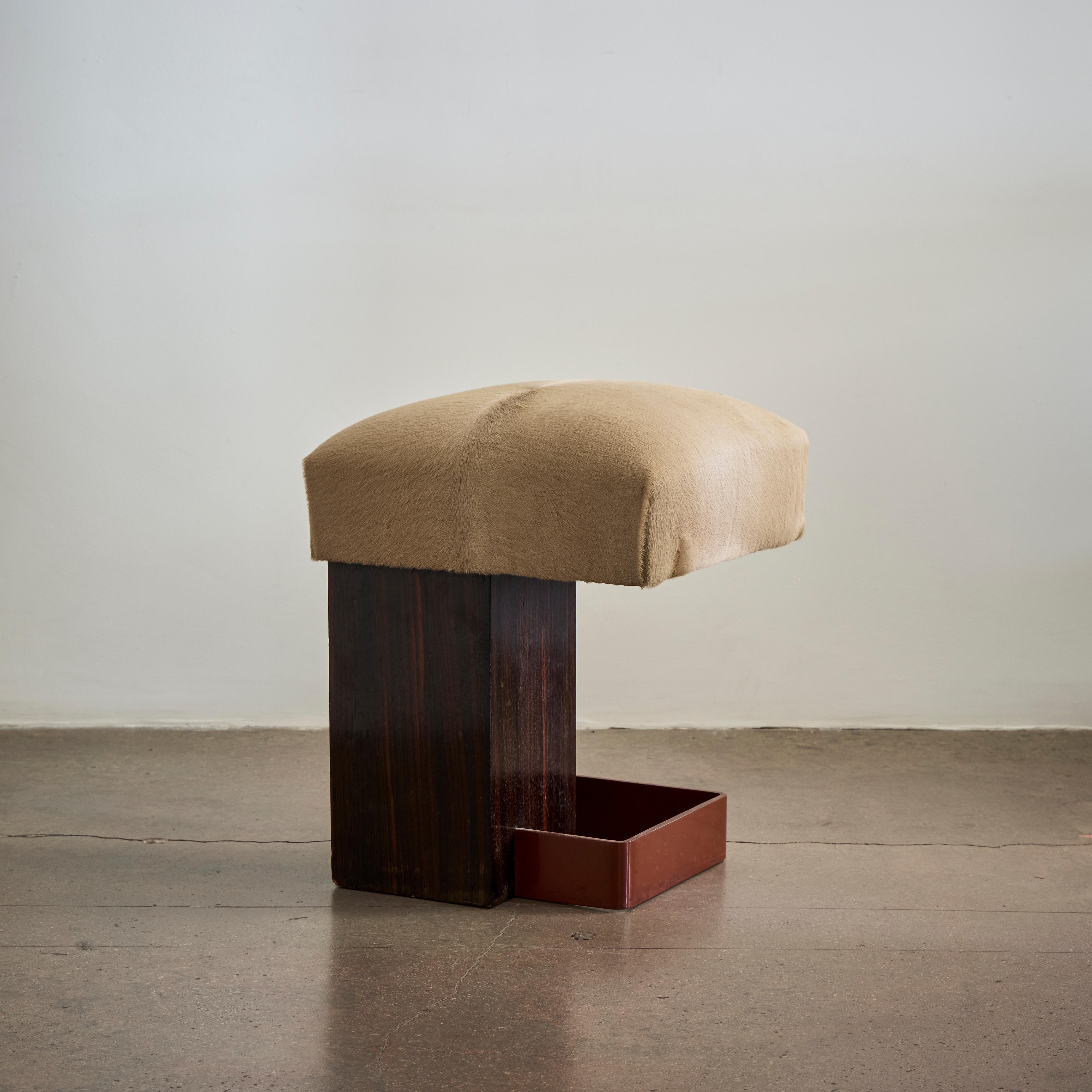 Émaillé Rare tabouret moderniste d'Andre Sornay en vente