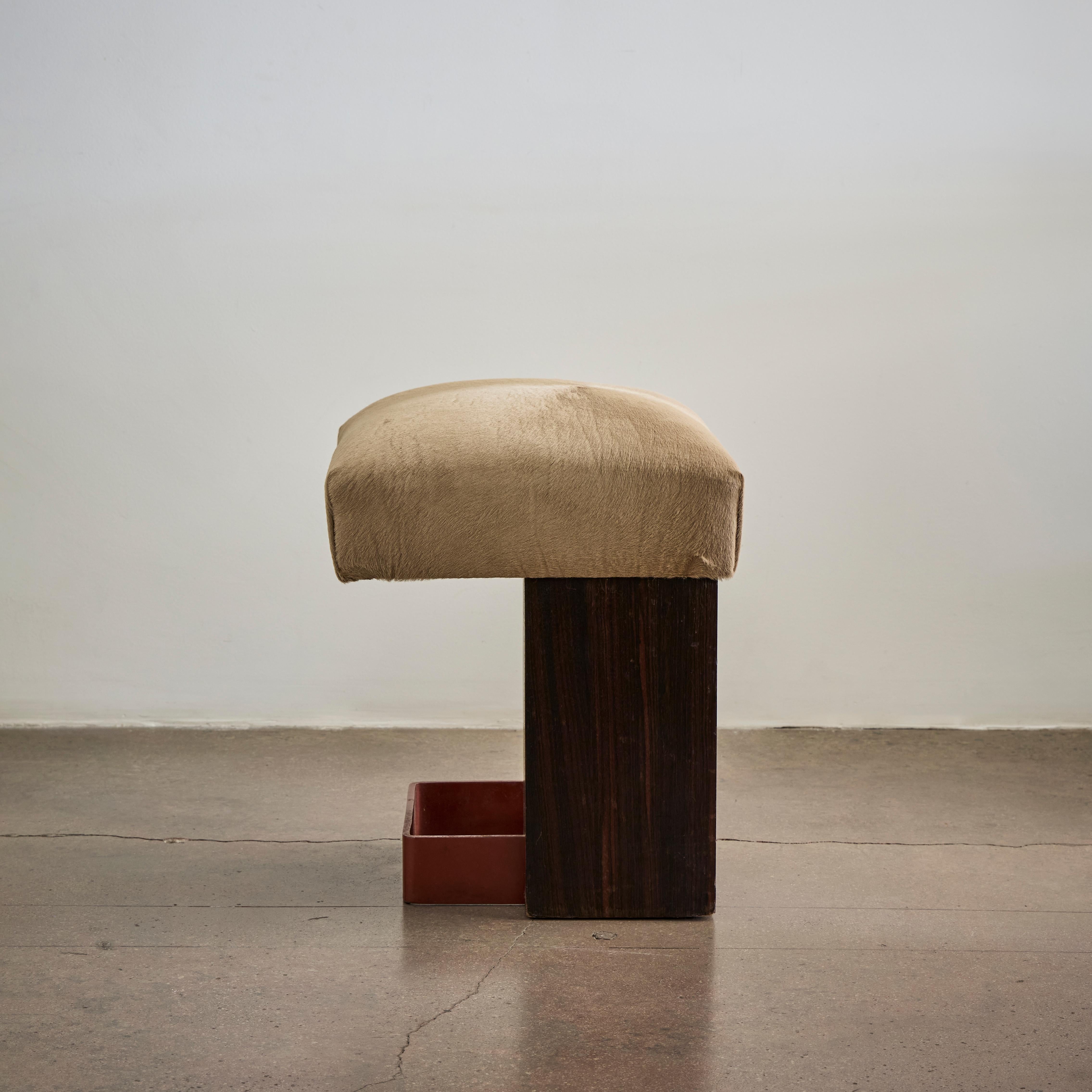 Métal Rare tabouret moderniste d'Andre Sornay en vente