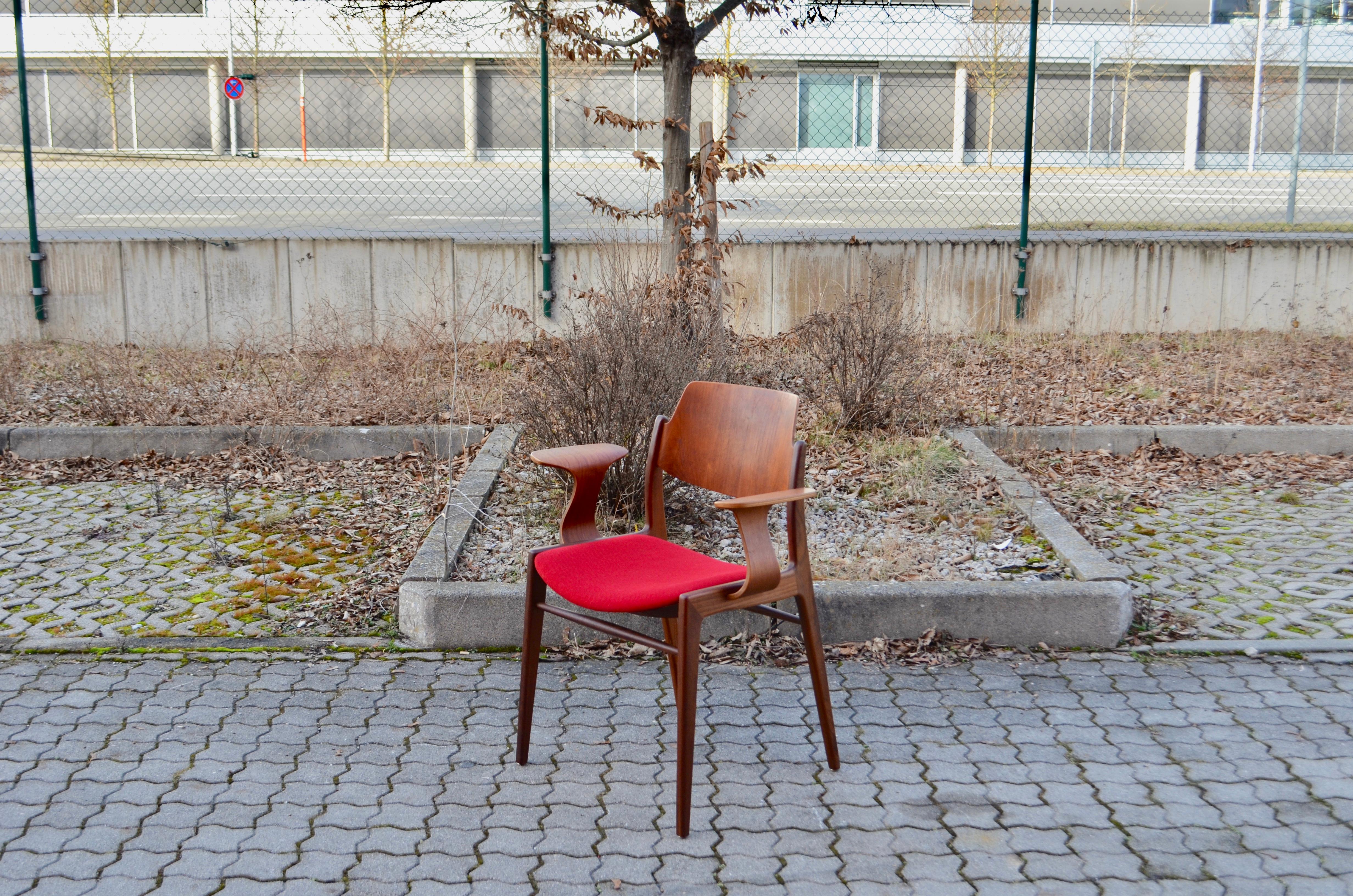 German Rare Modernist Wilkhahn Hartmut Lohmeyer Plywood Armchair 476A For Sale