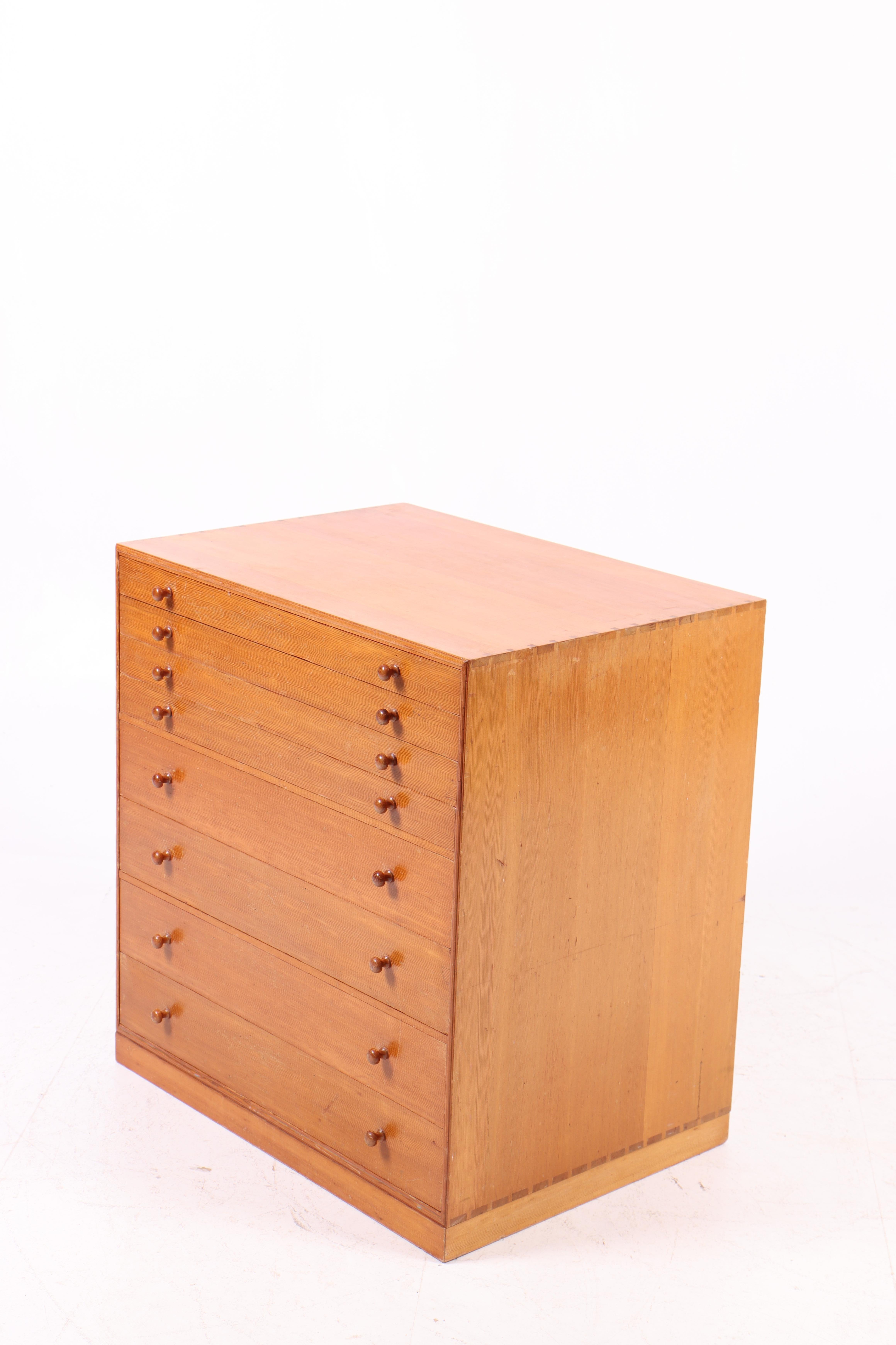 Seltene Kommode von Mogens Koch aus Oregon Pine, Rud Rasmussen, 1960er Jahre (Dänisch) im Angebot