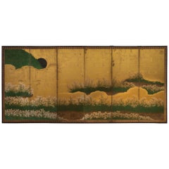 Rare paravent japonais d'époque Momoyama avec un champ de roses, 17ème siècle