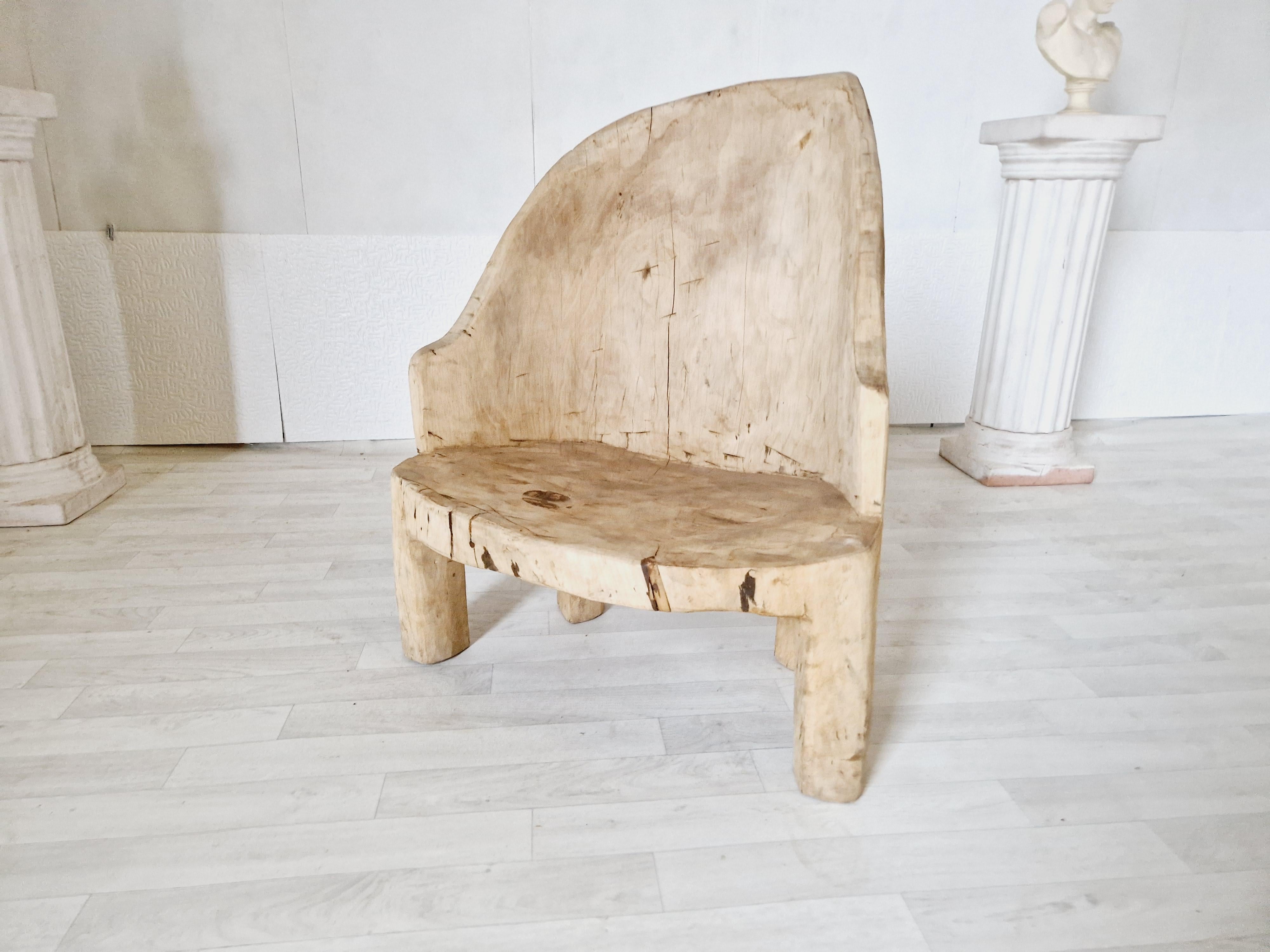 Seltener Monoxyle-Stuhl im schwedischen primitiven Stil im Angebot 6