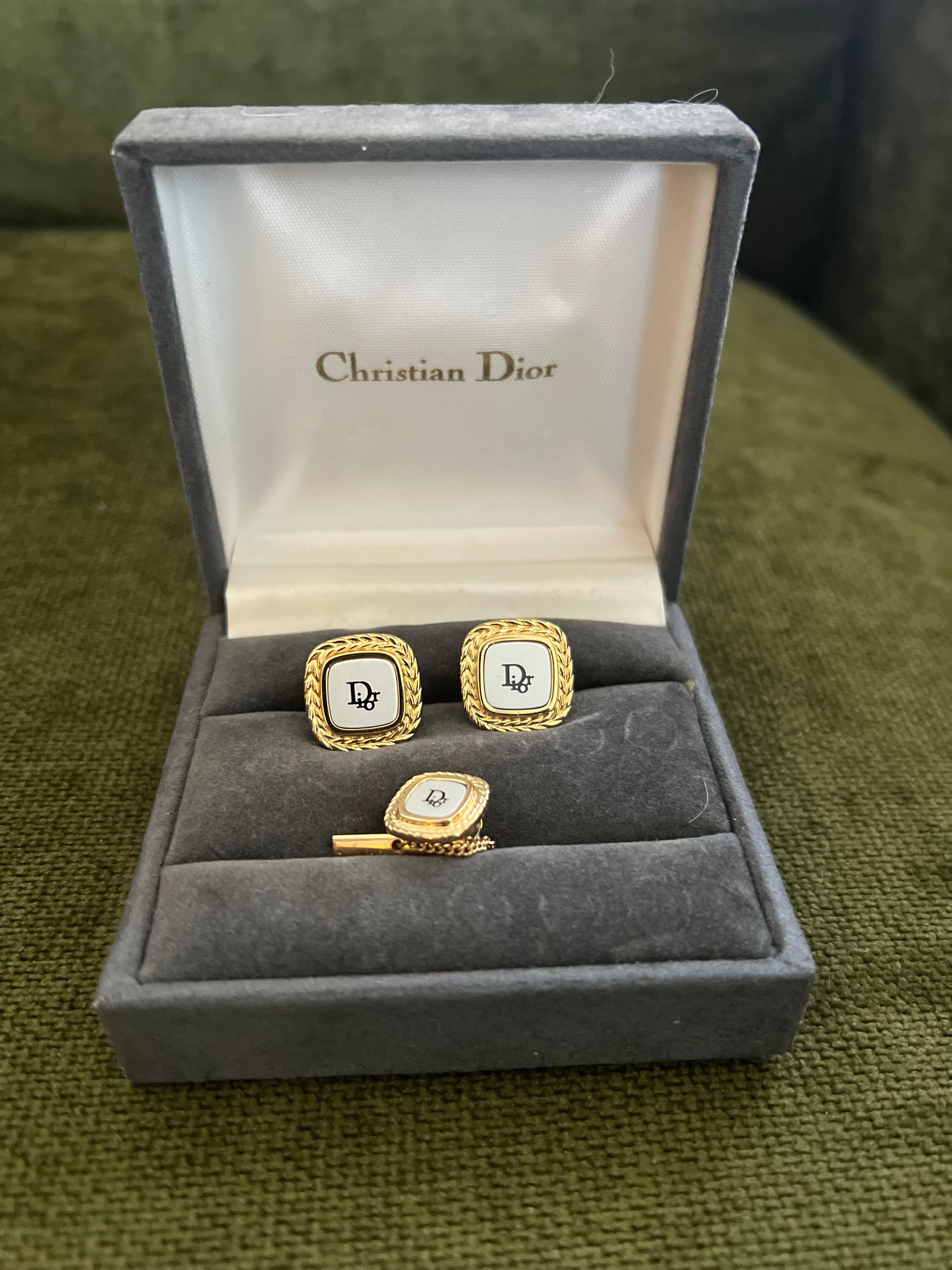 Rare Monsiuer Vintage Christian Dior Gold Plate Cufflinks & Tie Clip In Original For Sale 6