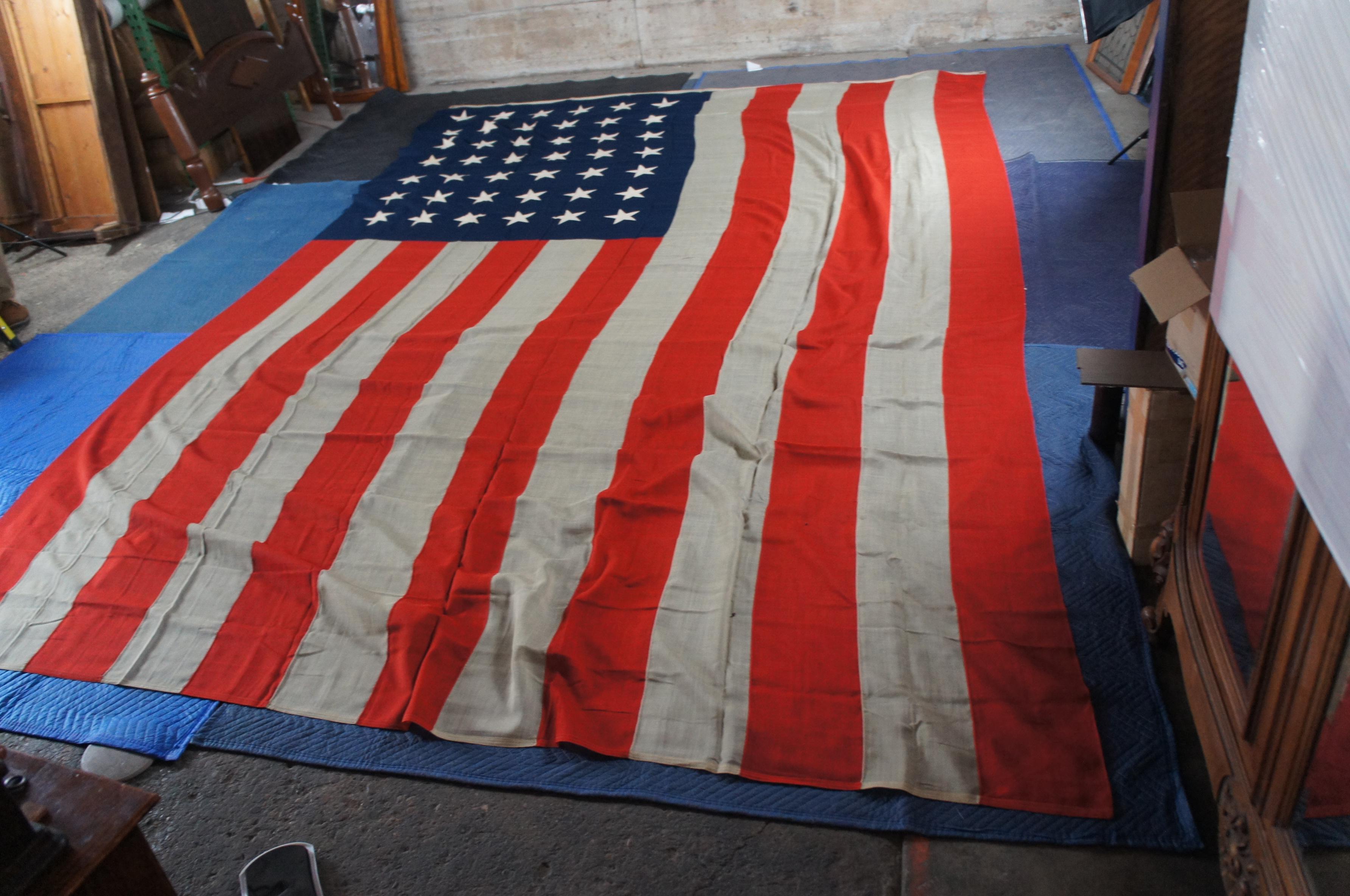 Rare Monumental 1890 Antique 42 Star United States of America Flag For Sale 3