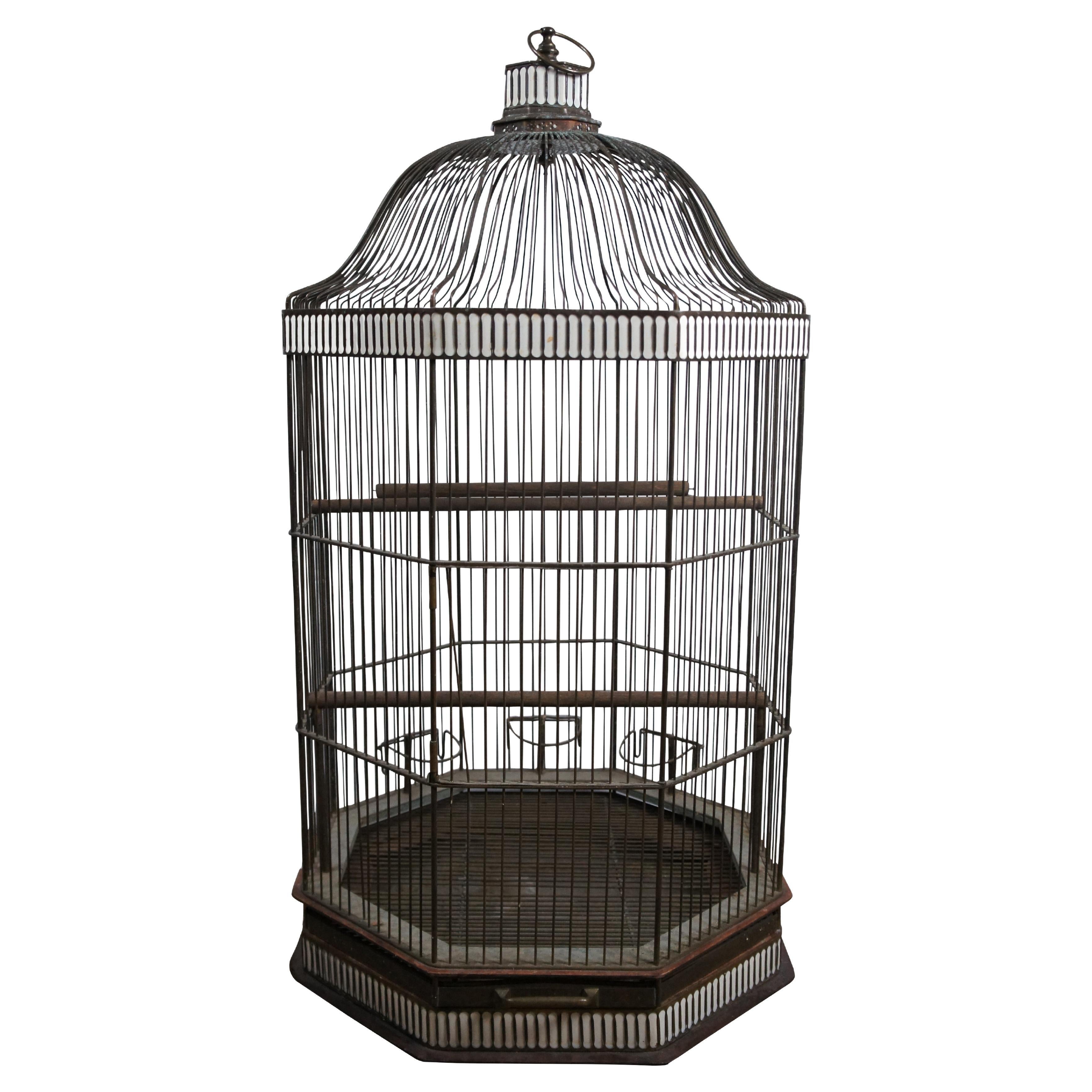 Rare Monumental Antique Victorian Brass Octagonal Hanging Dome Top Bird Cage 40" (cage à oiseaux octogonale suspendue)