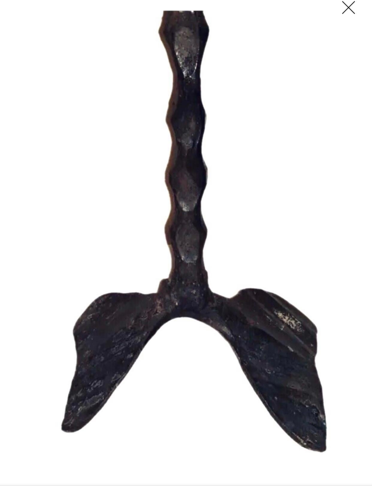 XX secolo Raro enorme monumentale David Palumbo  Menorah moderna di metà secolo in ferro forgiato in vendita