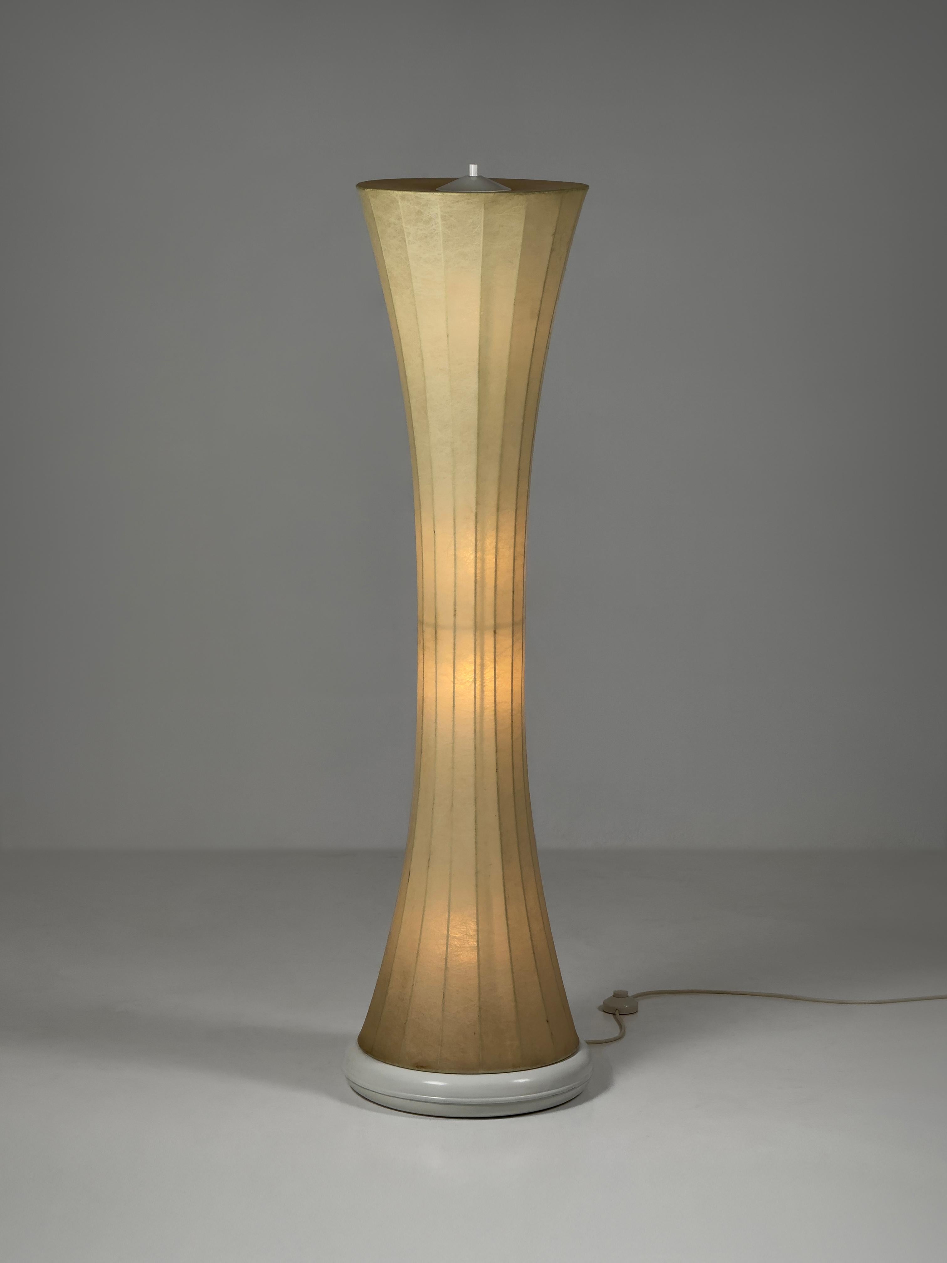 Rare Monumental Italian Cocoon Floor Lamp, Italy 60/70s For Sale 4