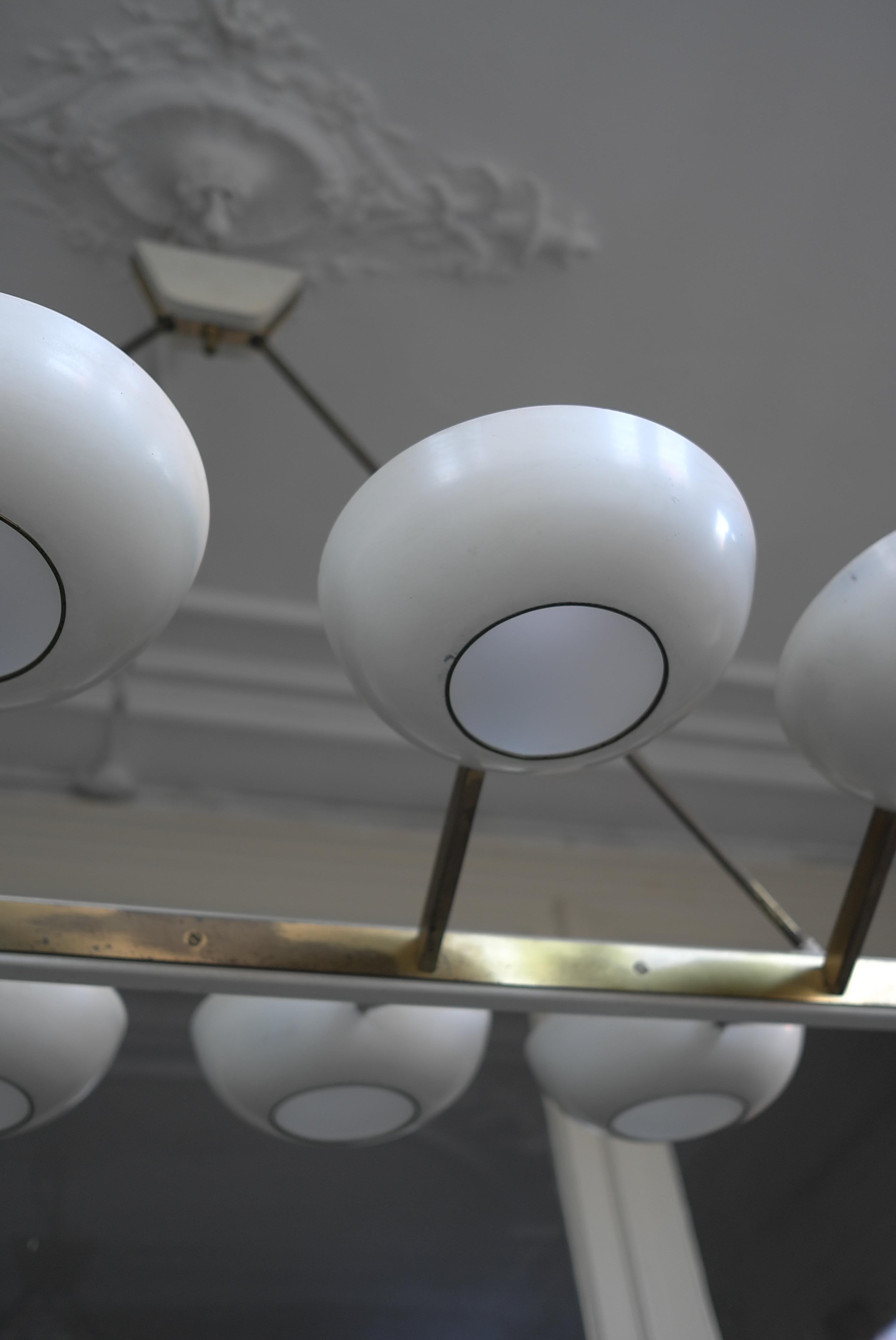 Mid-20th Century Rare Monumental Stilnovo Brass and Cream White Metal Chandelier, Italy, 1950s For Sale