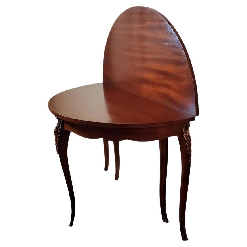 Seltener Morphing-Mahagoni-Tisch im französischen Louis-XV-Stil mit Ormulu-Montierung