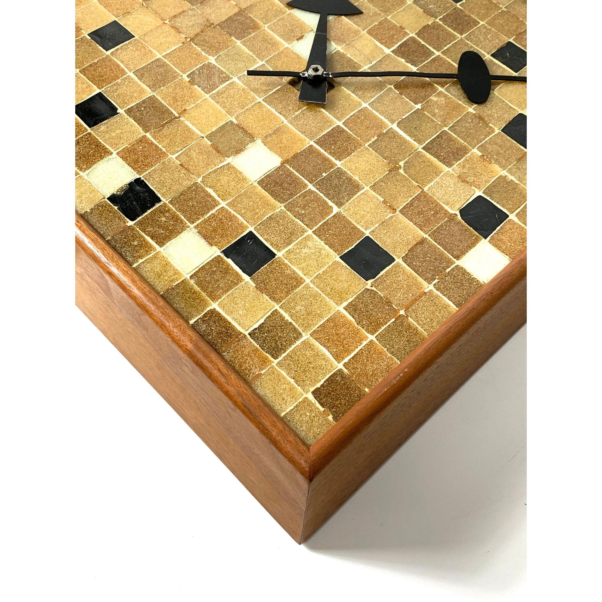 Rare Mosaic Tile Wall Clock in Walnut by George Nelson & Assoc circa 1950s In Good Condition For Sale In Troy, MI