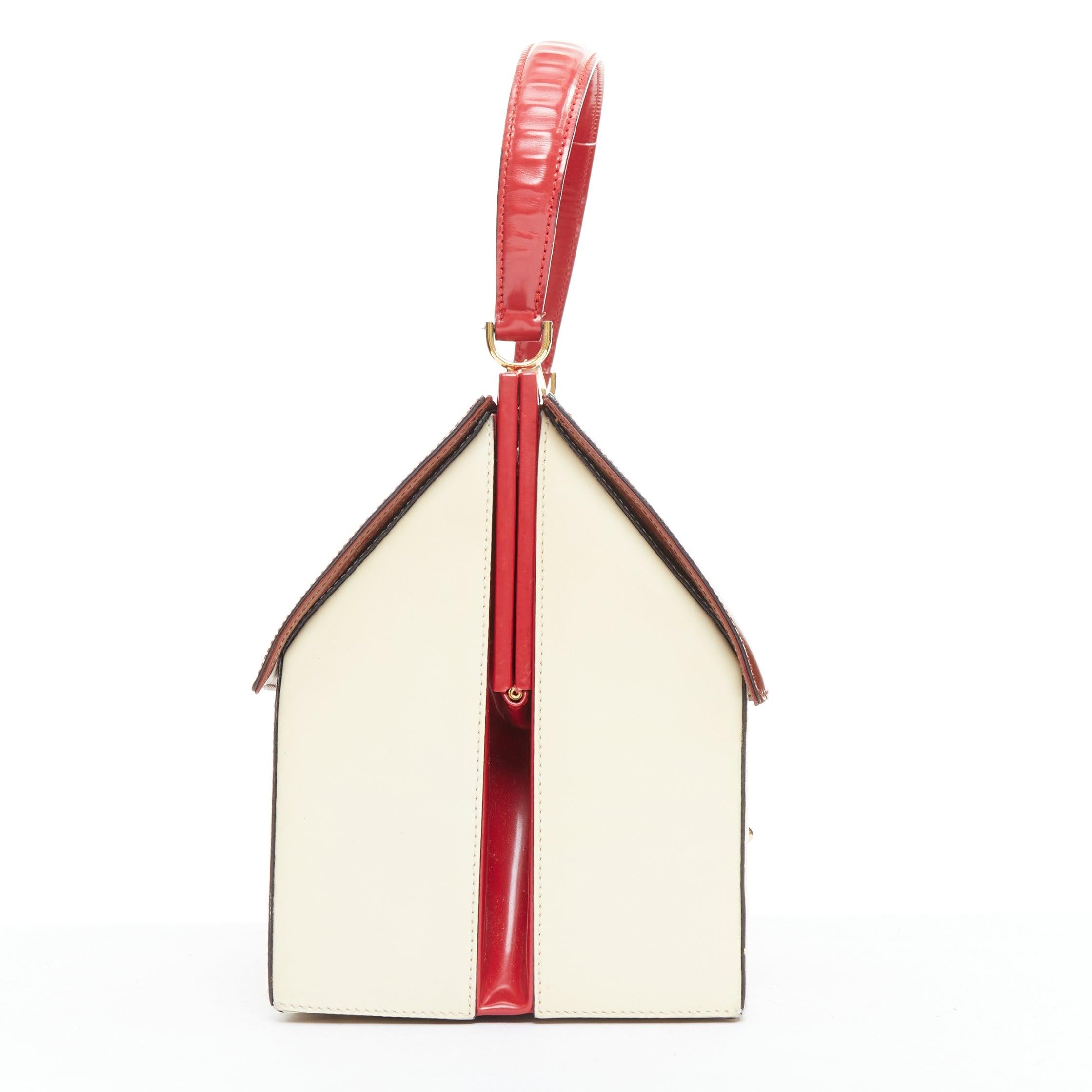 raro MOSCHINO años 90 Vintage burdeos Maison Moschino novedad Casa bolso de cuero en Bueno estado para la venta en Hong Kong, NT