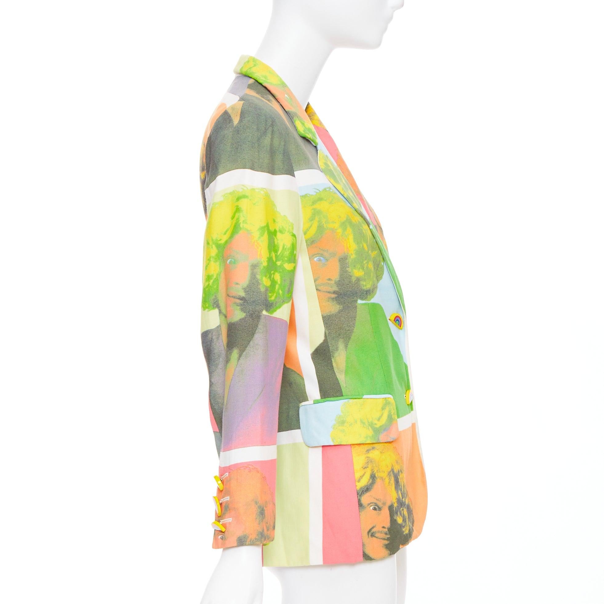 Donna raro Moschino 1994 Runway Pop Art Self-Portrait blazer con bottoni arcobaleno IT38 XS in vendita