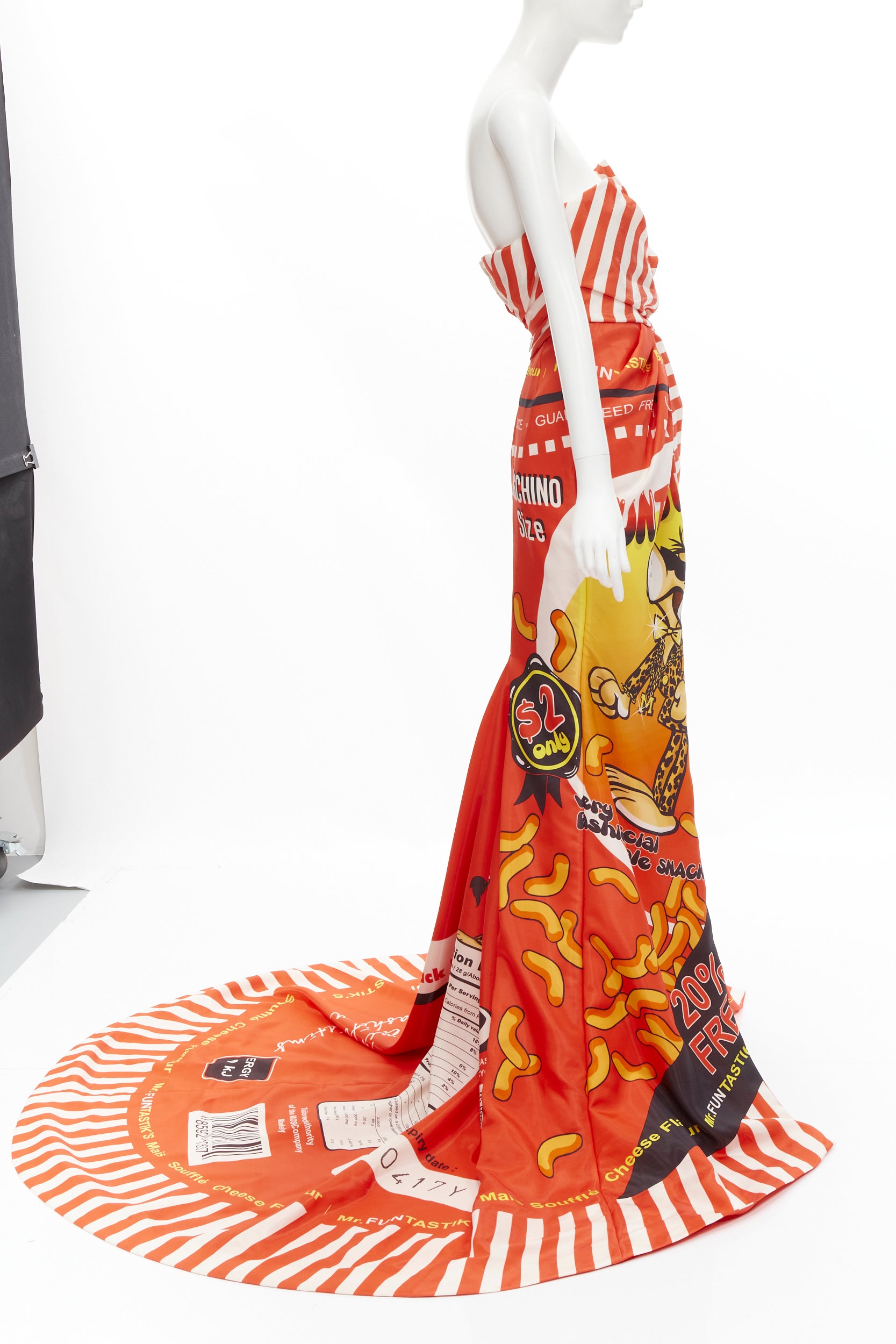 rare MOSCHINO Couture! 2014 Runway orange Cheetos Junk Food print bow gown IT38 XS 
Reference: TGAS/B02189 
Brand: Moschino 
Designer: Jeremy Scott 
Collection: Fall Winter 2014 Runway 
Material: Wool 
Color: Orange 
Pattern: Abstract 
Closure: Zip