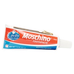 MOSCHINO Couture - Pochette à fermeture éclair XL avec tube de dentifrice, défilé 2019