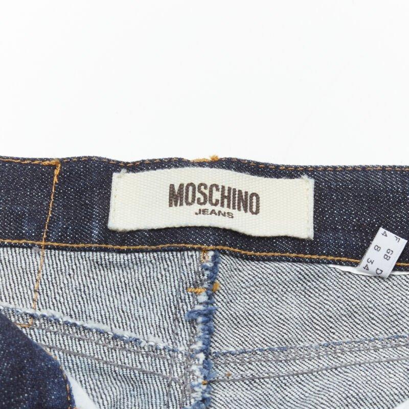 raro Moschino Jeans Jeans vintage in denim scuro con fermaglio ricamato cargo IT38 XS in vendita 5