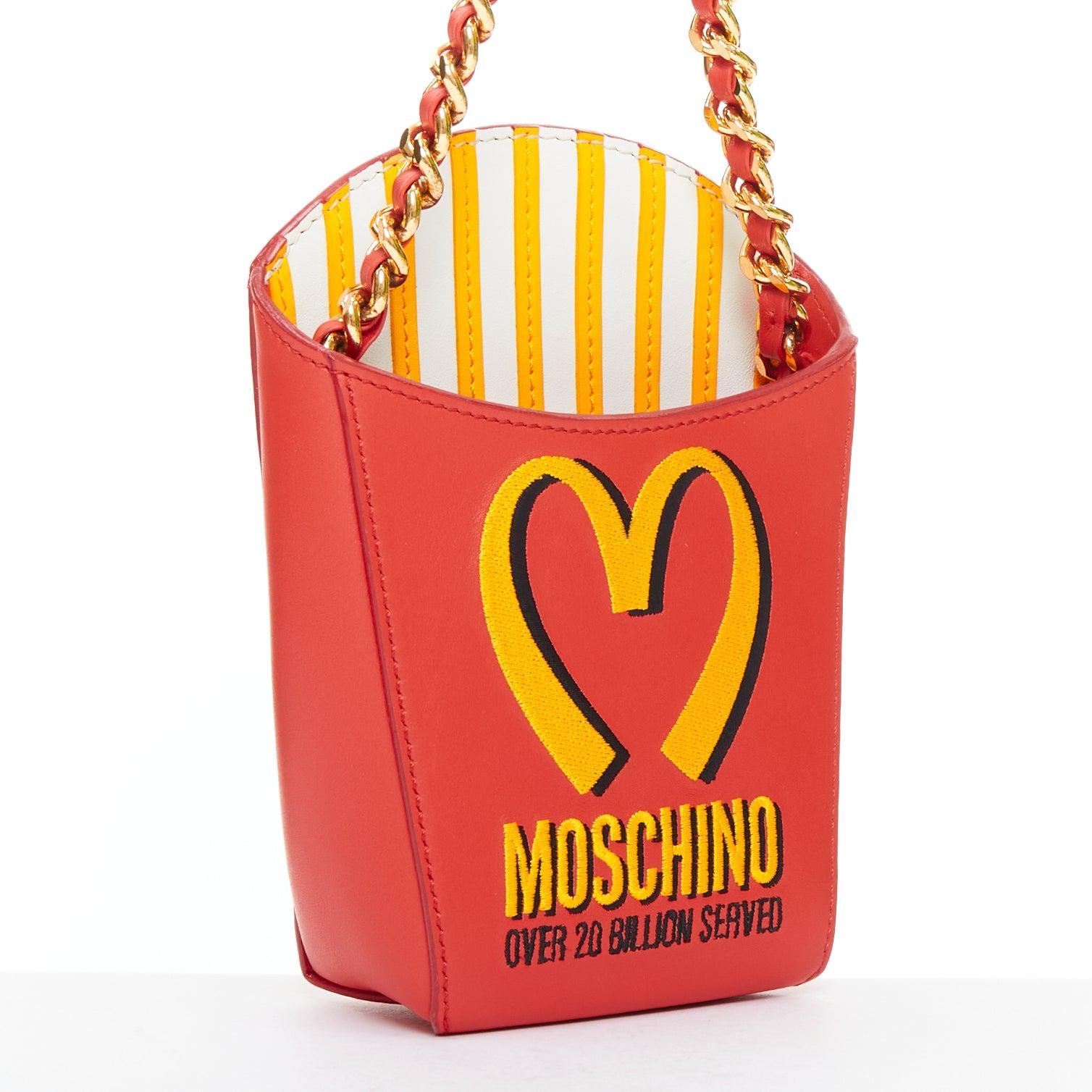 Arancia raro Moschino McDonald's Fast Food Runway rosso giallo patatine fritte crossbody bag in vendita