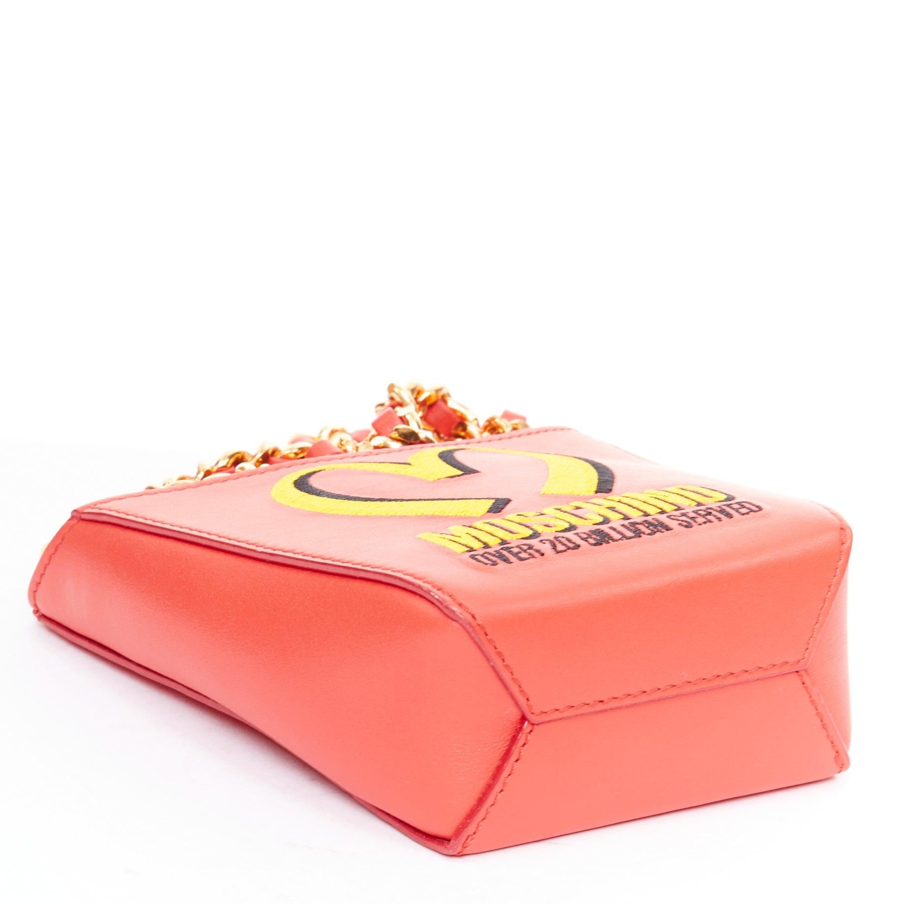 raro Moschino McDonald's Fast Food Runway rosso giallo patatine fritte crossbody bag in vendita 1