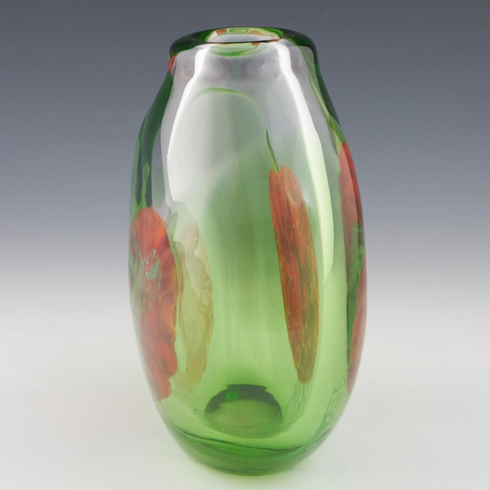 Seltene eiförmige Moser-Vase, entworfen Jiri Suhajek, 1976 (Glas) im Angebot