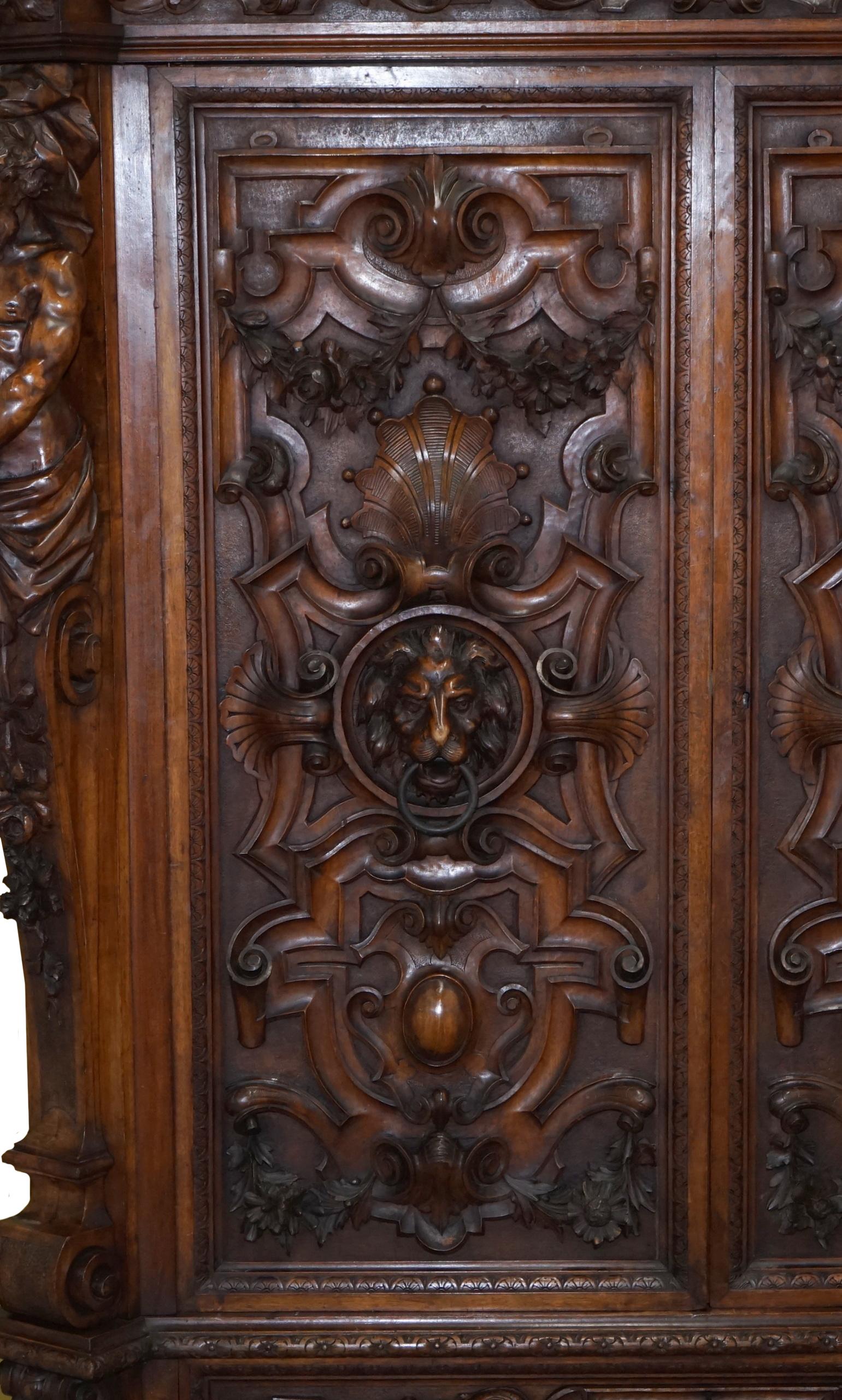 Walnut Rare Moses Michelangelo Guggenheim & Pauly Cie Et Venice Antique Carved Armoire For Sale