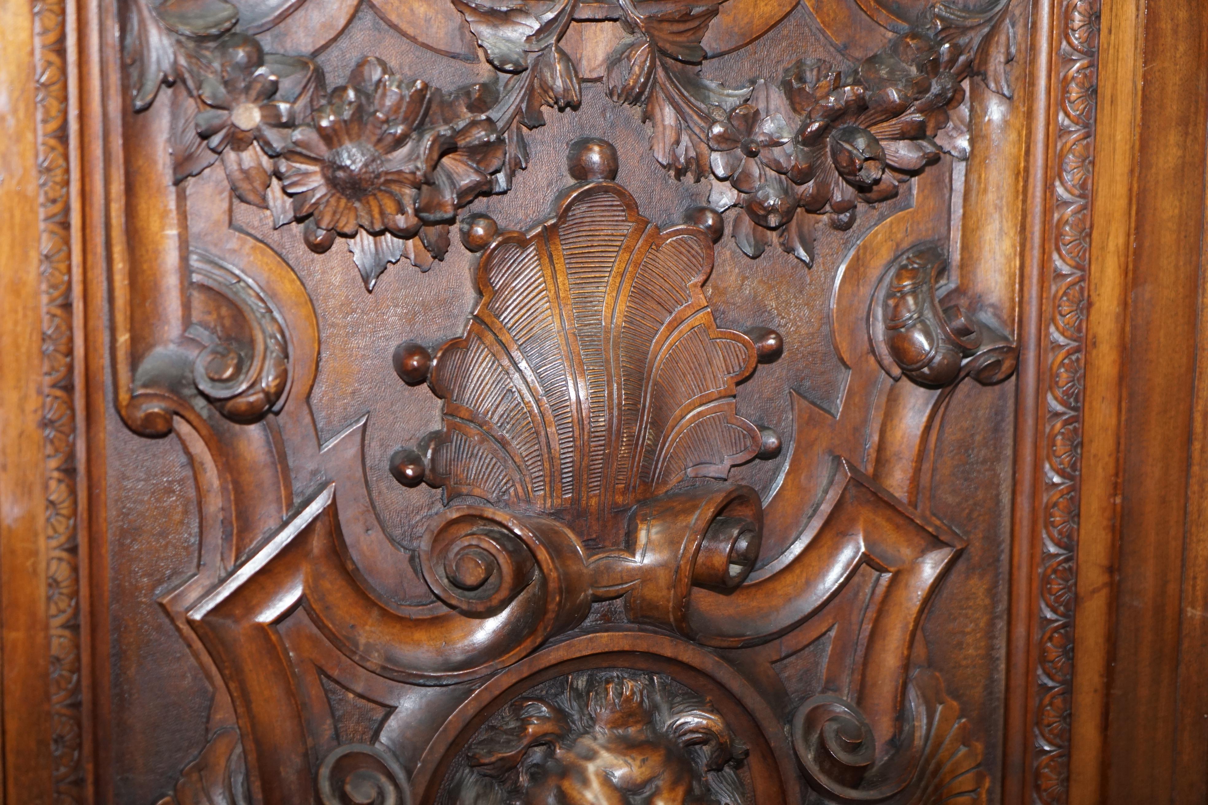 Rare Moses Michelangelo Guggenheim & Pauly Cie Et Venice Antique Carved Armoire For Sale 2