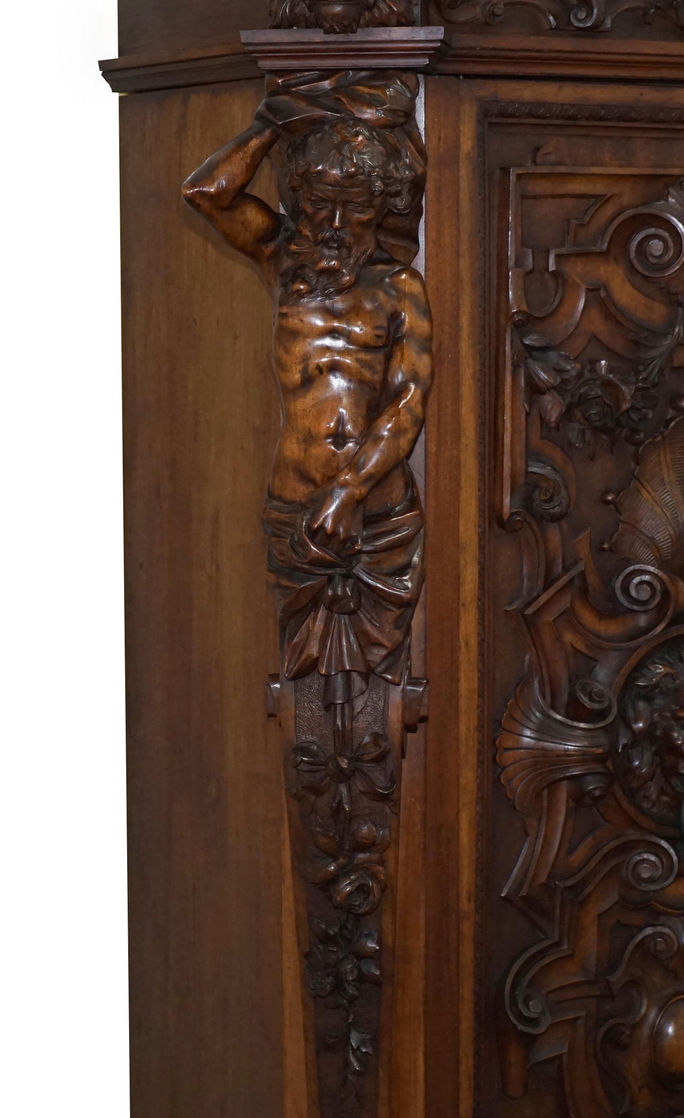 Rare armoire sculptée Moses Michelangelo Guggenheim & Pauly Cie Et Venice en vente 7