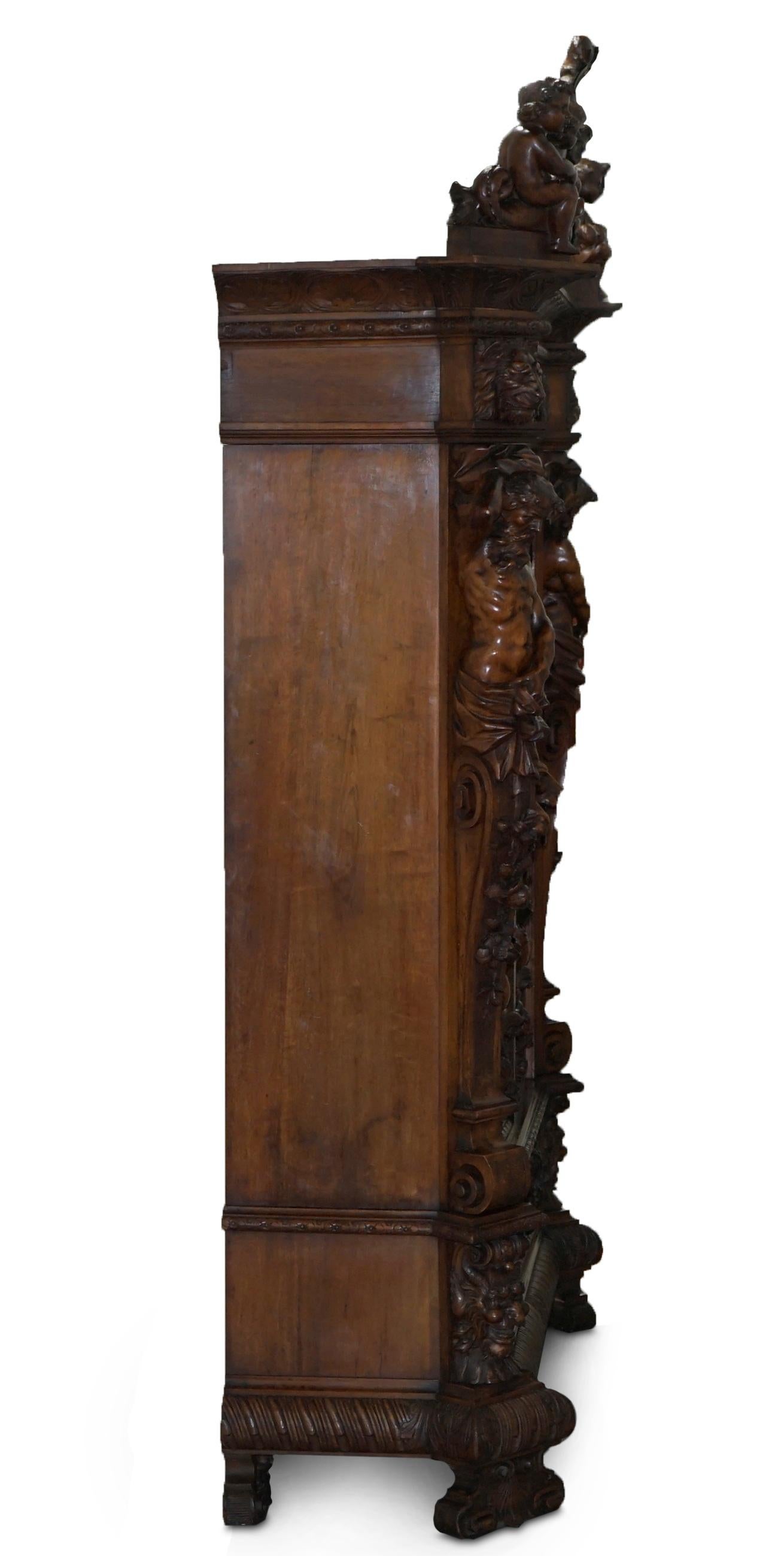 Rare Moses Michelangelo Guggenheim & Pauly Cie Et Venice Antique Carved Armoire For Sale 9