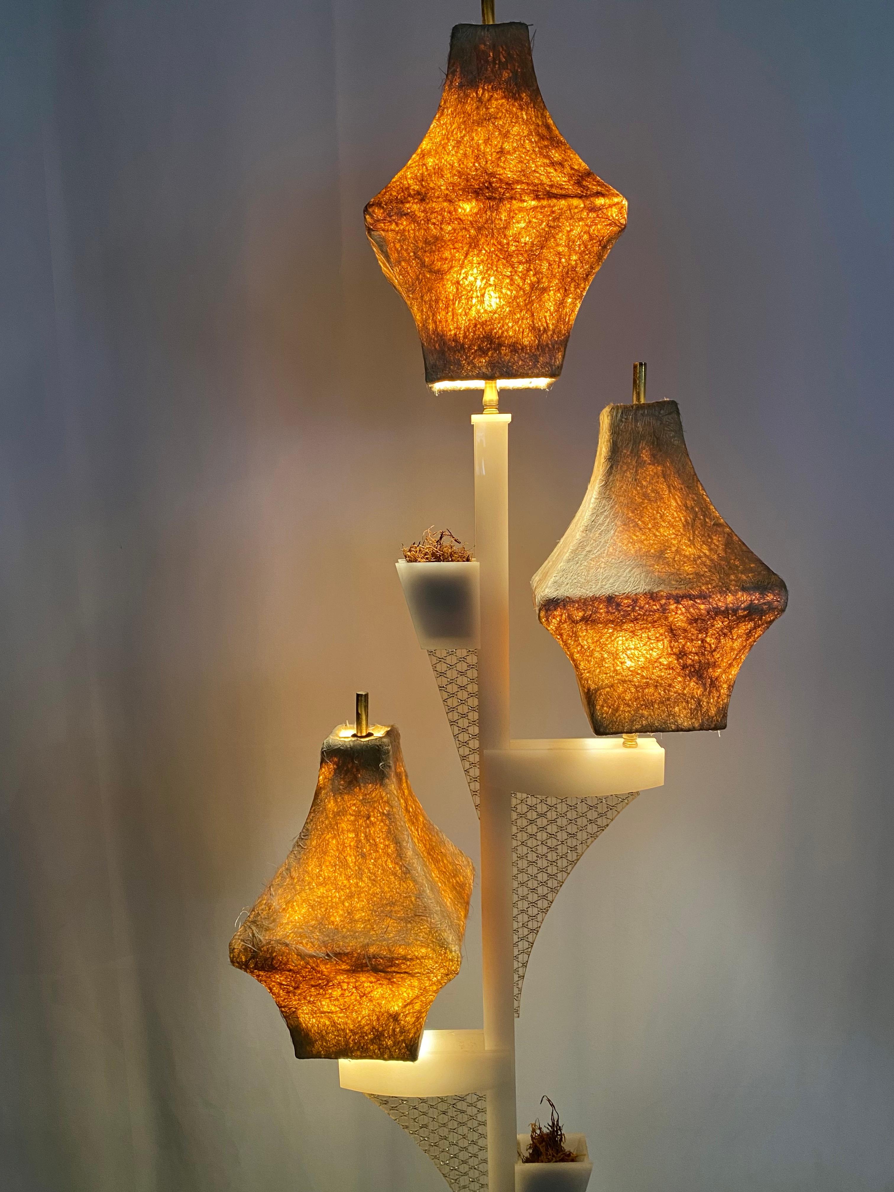 Rare Moss Triple Shade Acryl / Lucite Stehlampe, klassische Mitte des Jahrhunderts modern (Mitte des 20. Jahrhunderts) im Angebot