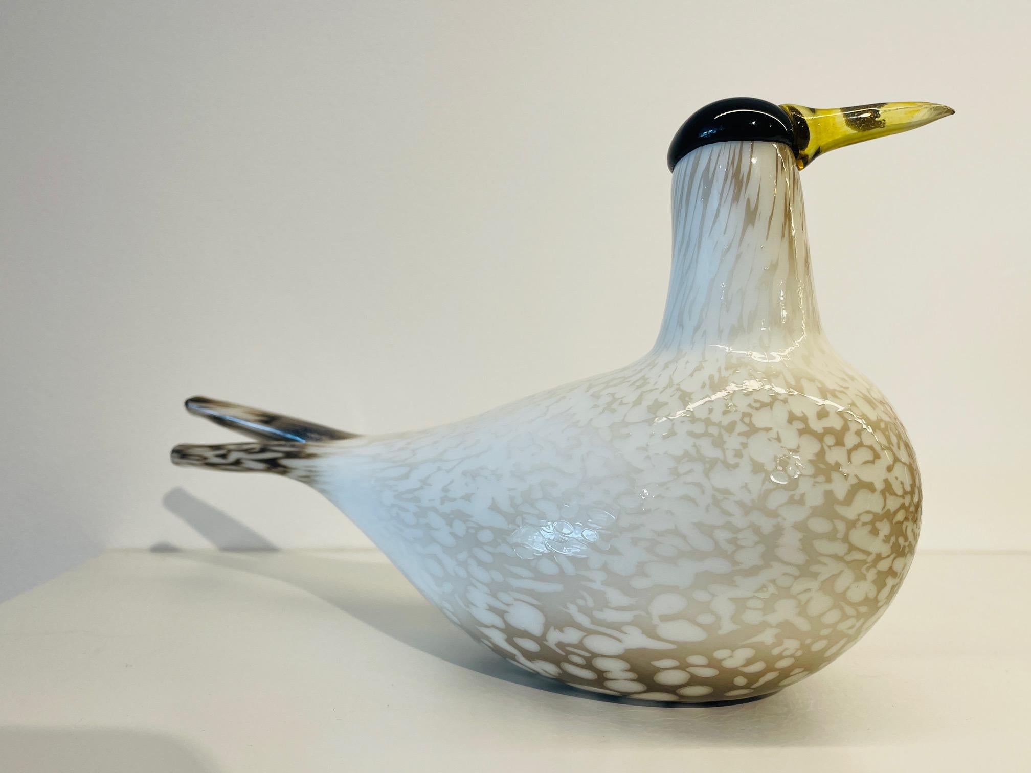 Contemporary Rare Mounth-Blown Glass Artic Tern by Oiva Toikka for Ittala, 2000. Annual Bird