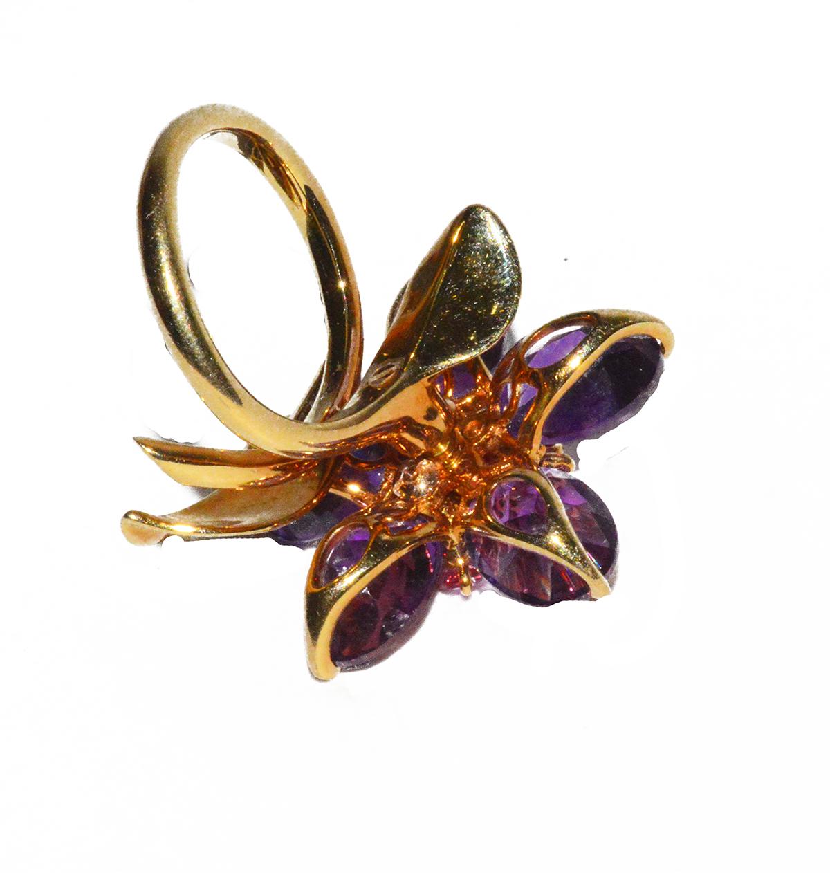 Women's Rare Moveable Van Cleef & Arpels Moveable Amethyst Flower Ring
