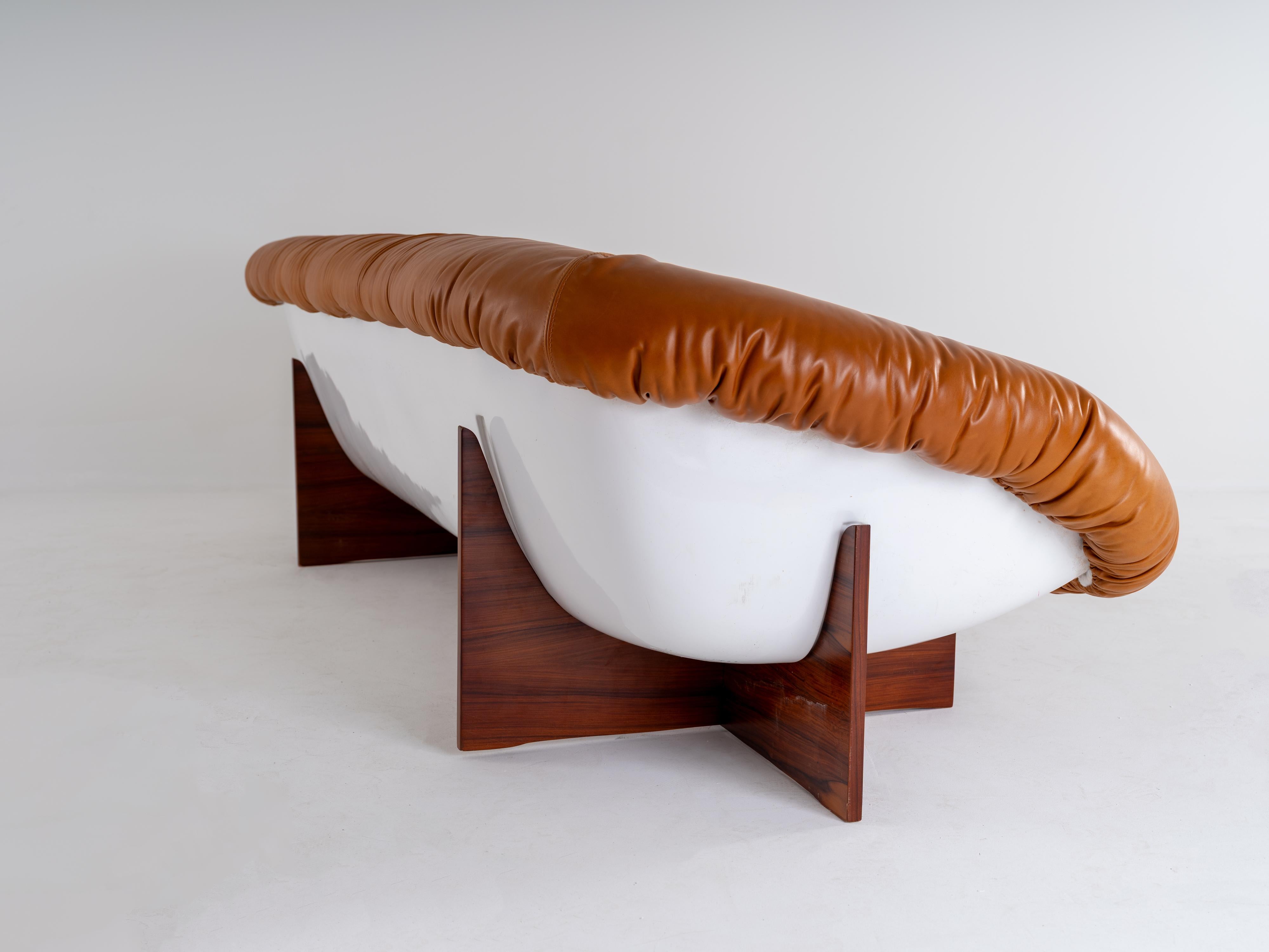 Mid-Century Modern Rare canapé MP-61, Percival Lafer, Brésil, années 1970 en vente