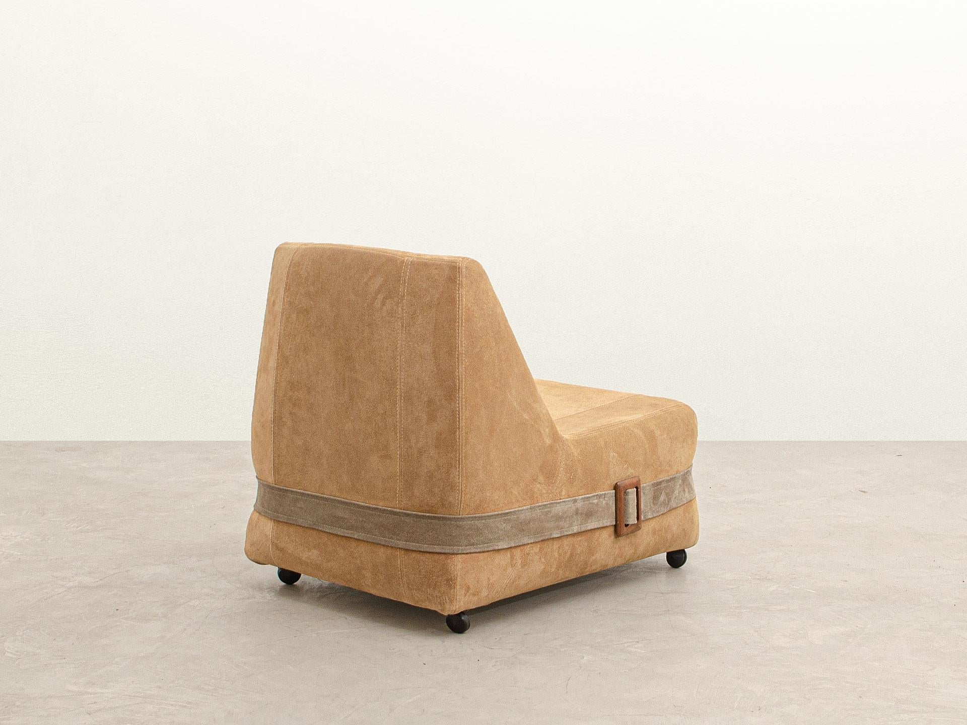Fabric Rare MP-75 Lounge Chair, by Percival Lafer, Brazilian Mid-Century Modern