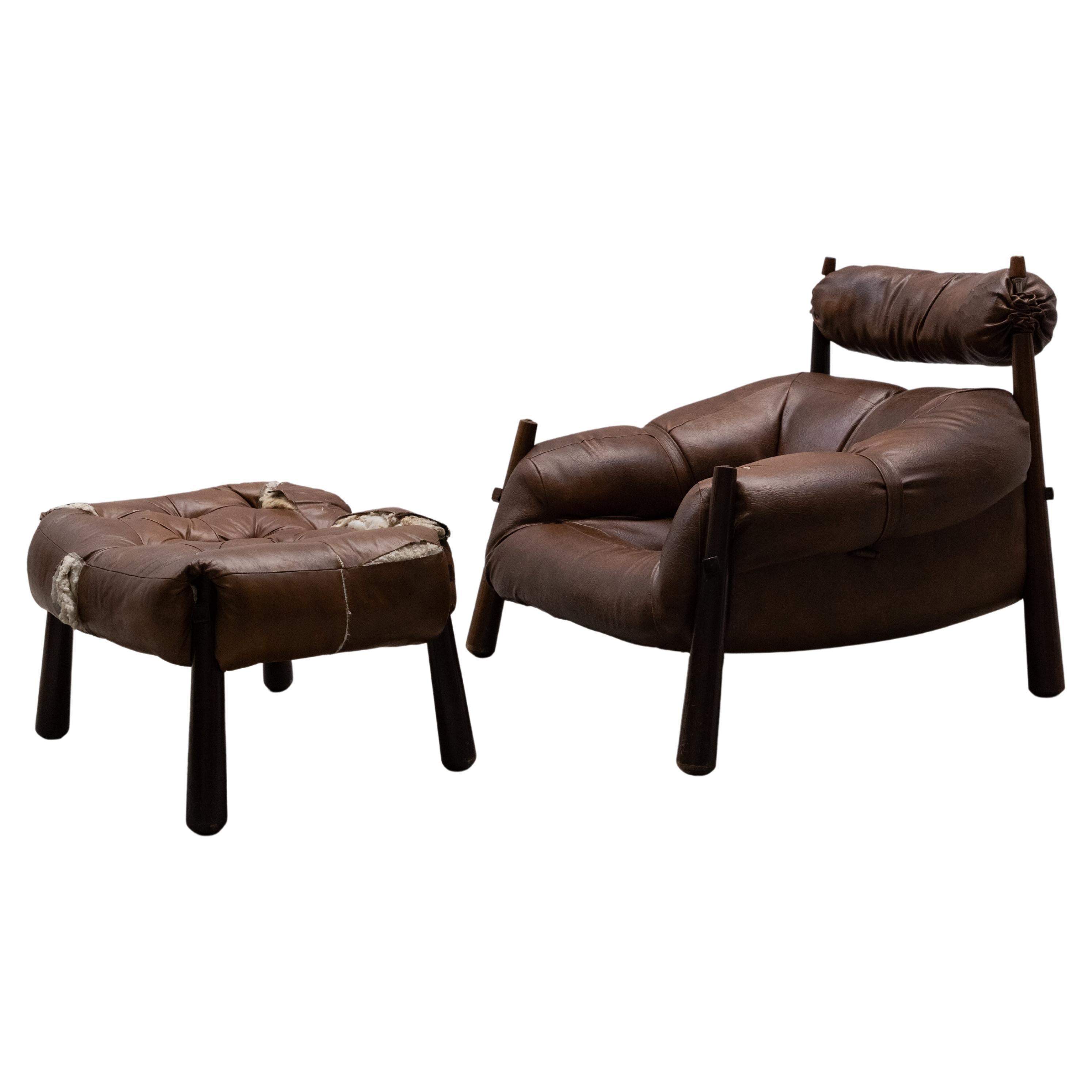 Rare MP-81 Lounge Chair and Ottoman In Original Leather by Percival Lafer, 1970 For Sale