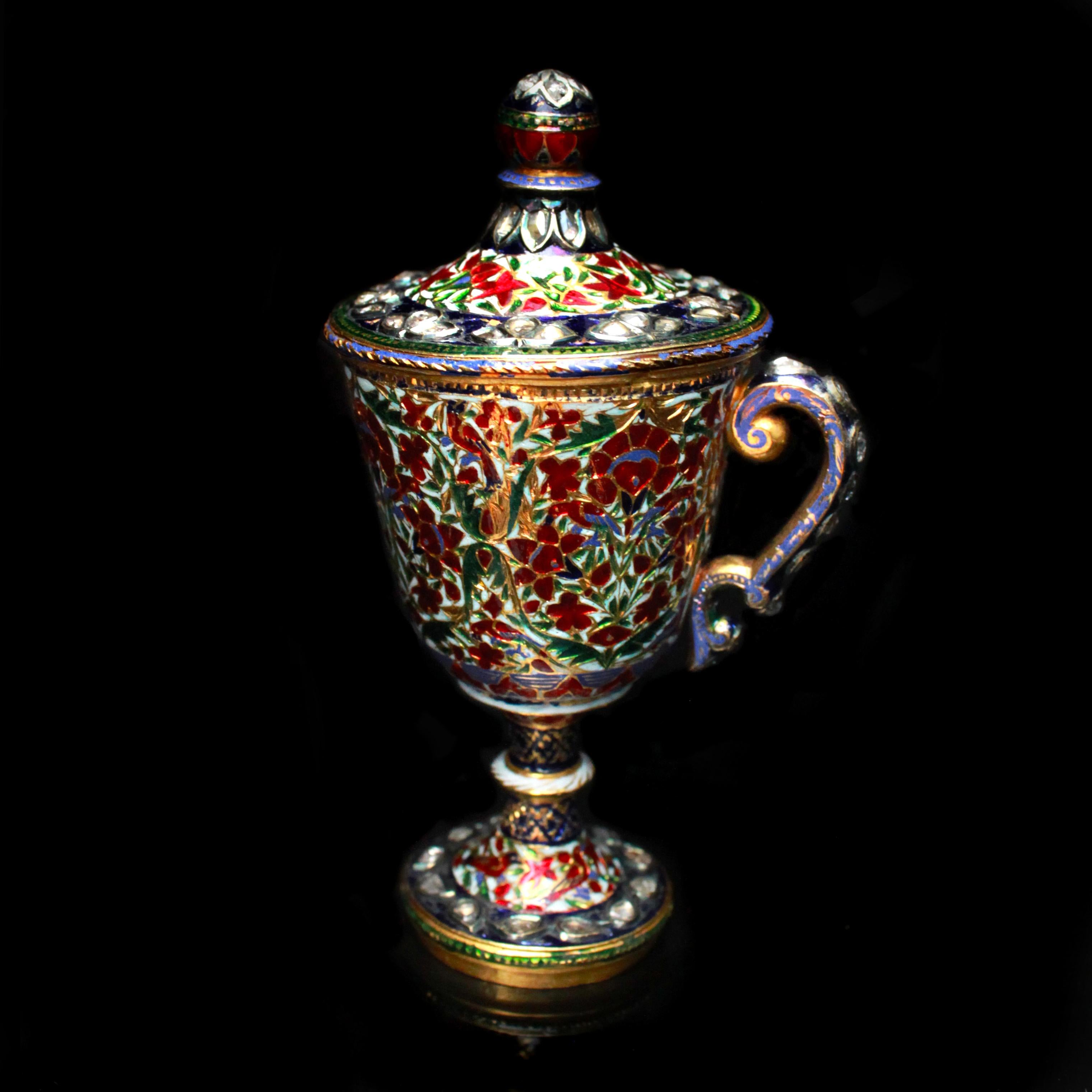 Women's or Men's Rare Mughal Enamel and Diamond Cup, Early 19th Century For Sale