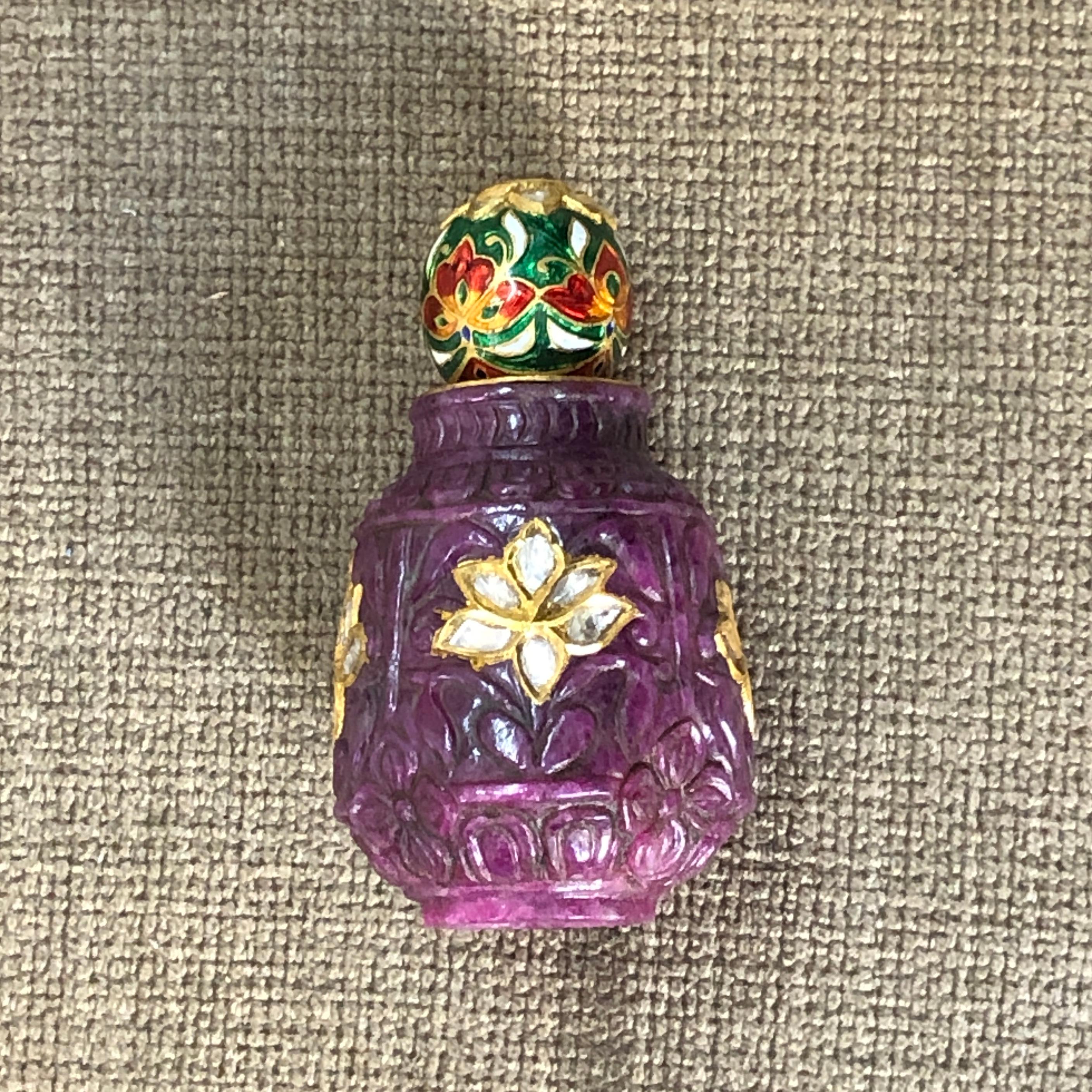 Rare flacon de parfum / flacon de parfum en rubis naturel de style moghol en vente 3