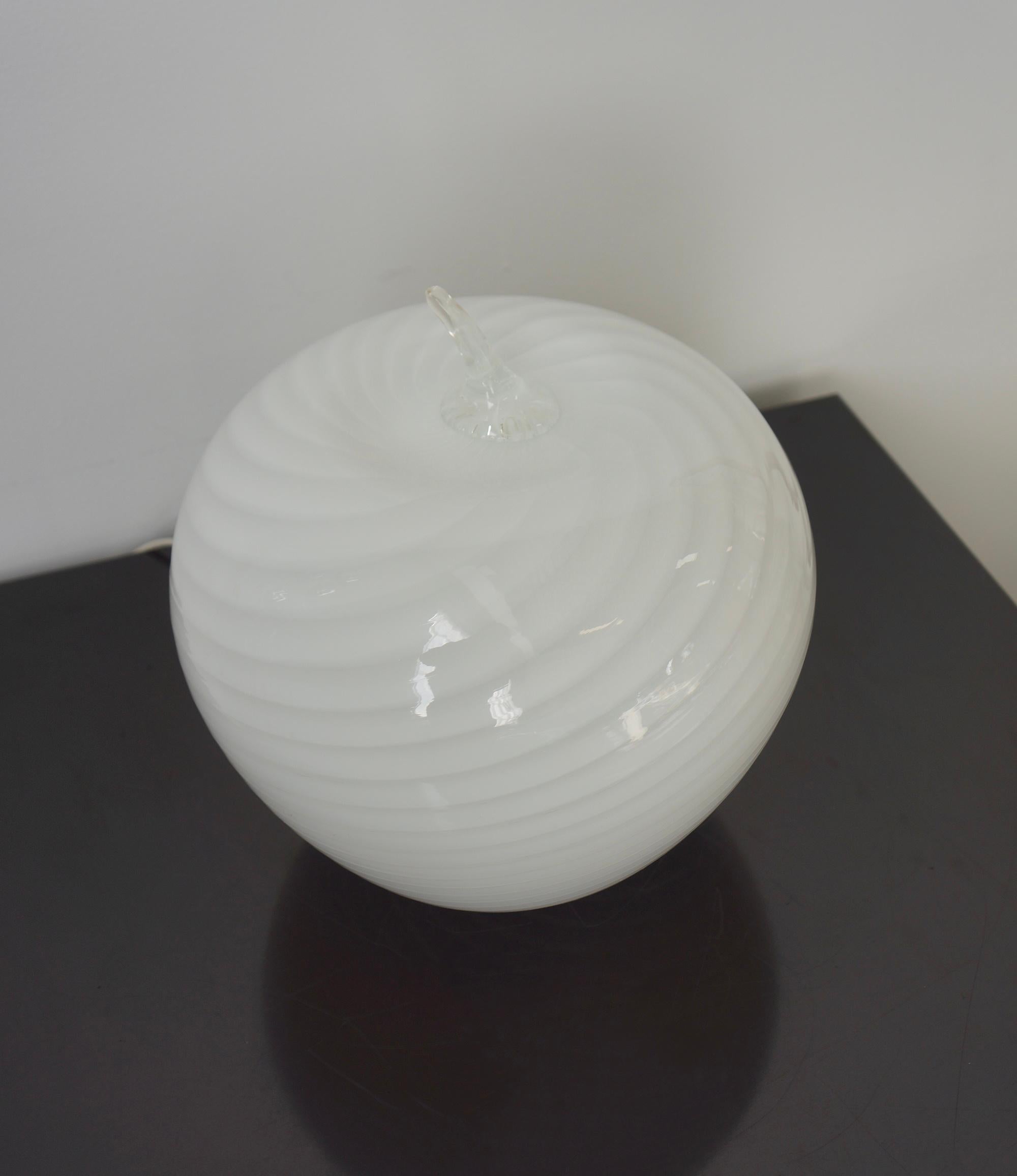 Rare Murano Art Glass Apple Shaped Table Lamp  For Sale 2