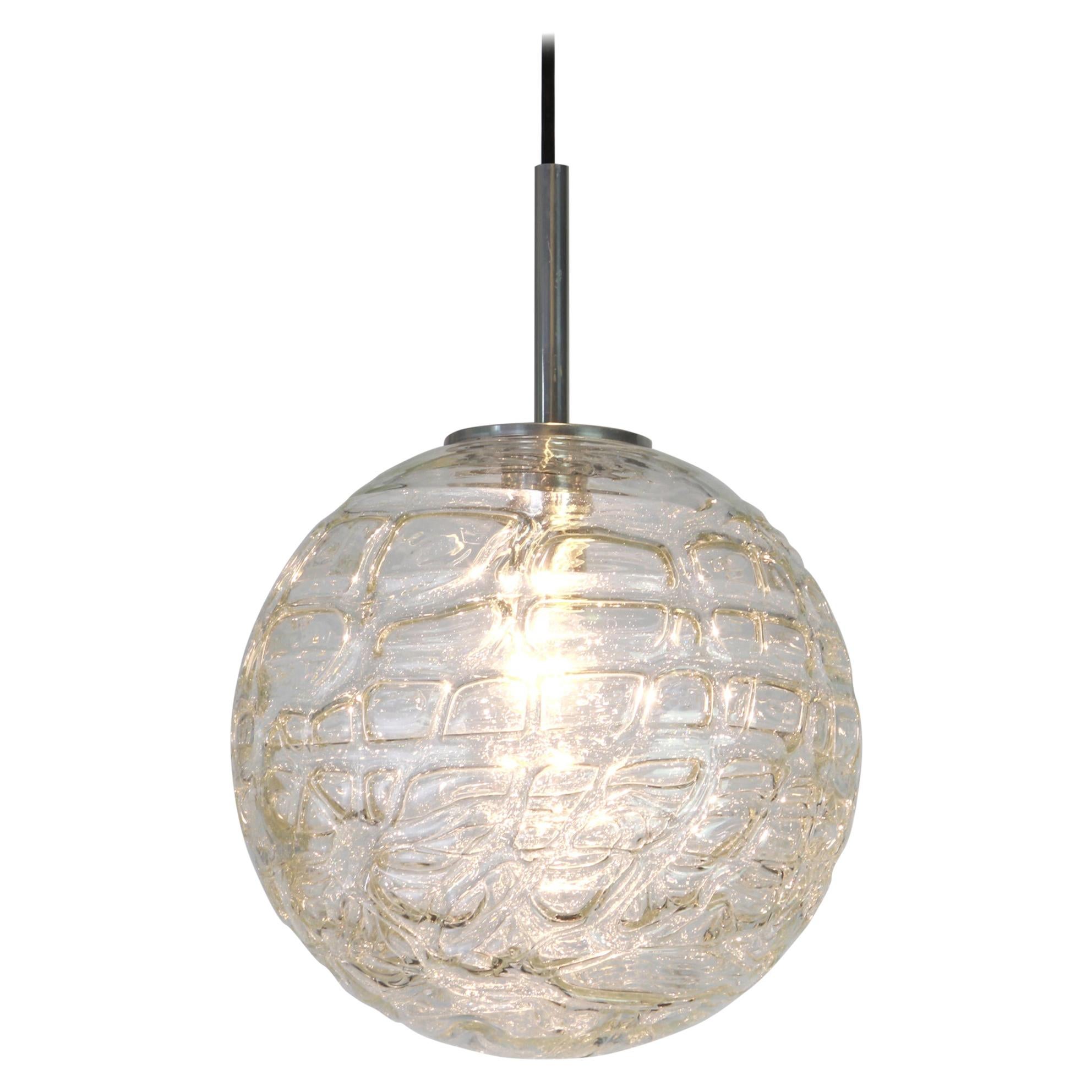 Rare lampe pendante à boule en Murano par Doria:: Allemagne:: 1970